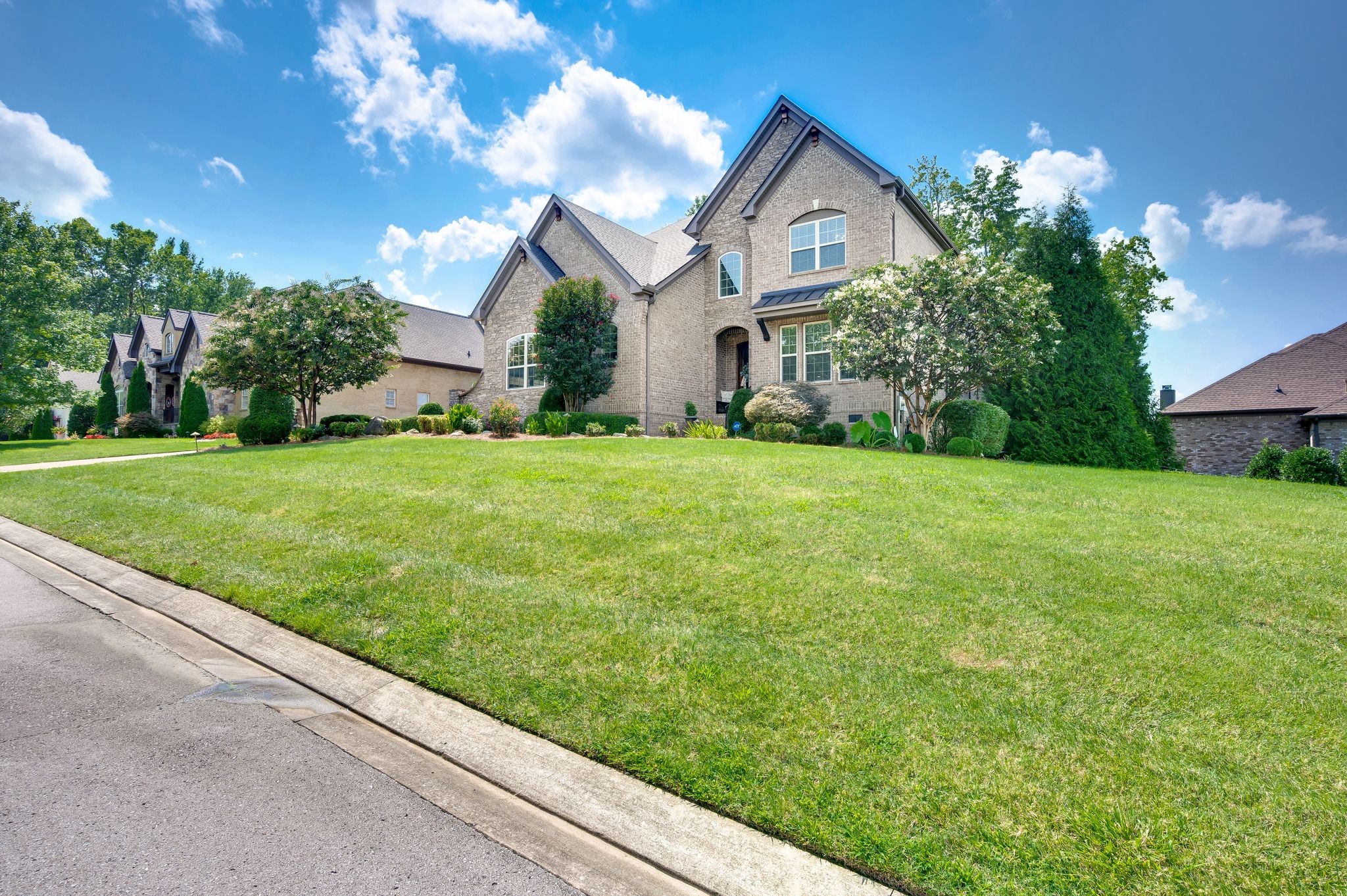 1198 Meadow Bridge Ln