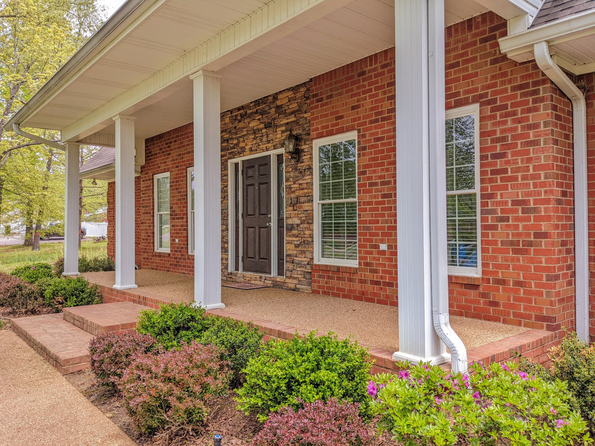 93 Tamatha Dr