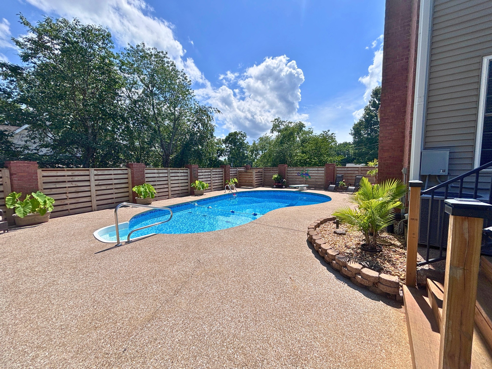 129 Baldridge Dr