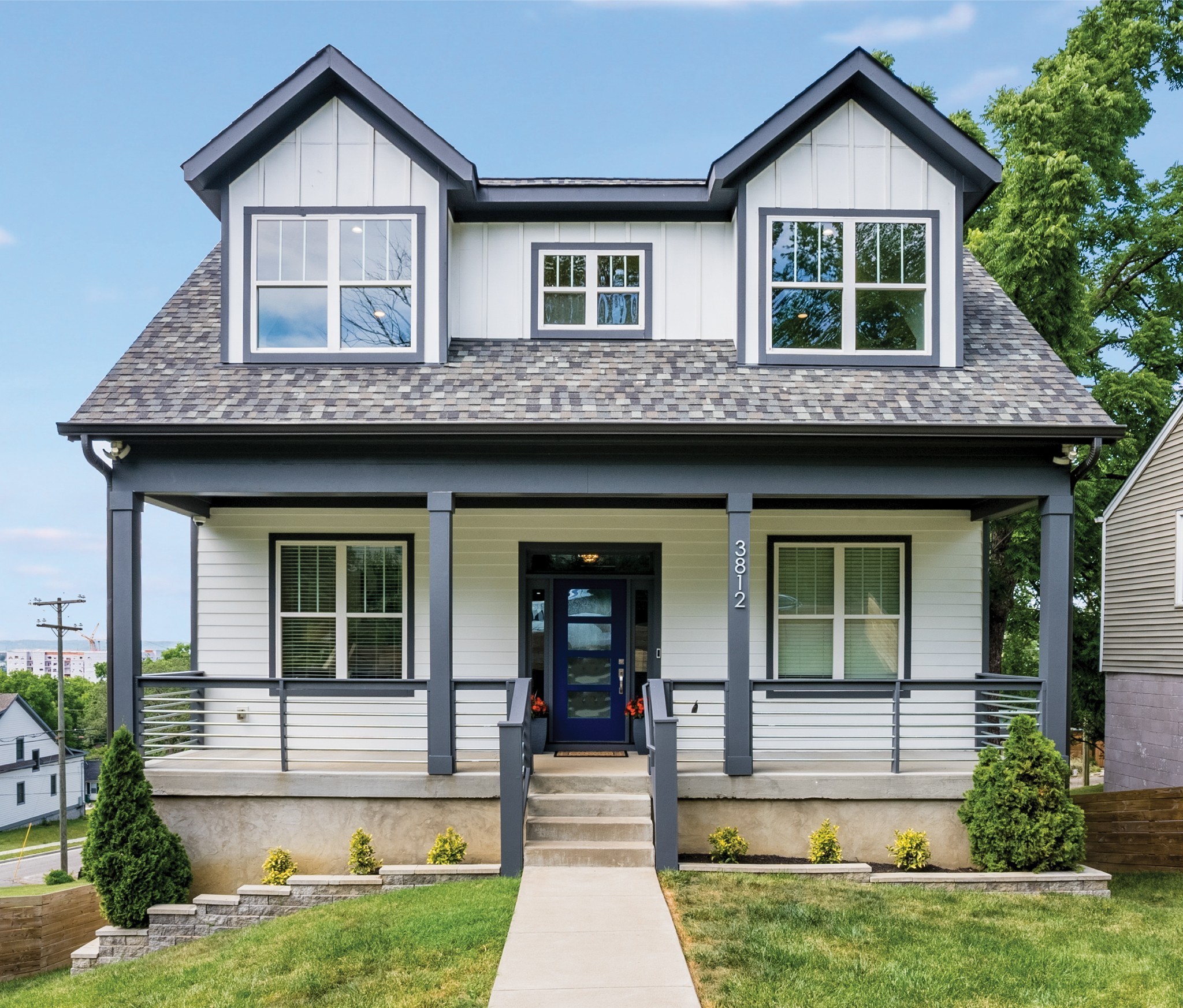 3812 Dakota Ave