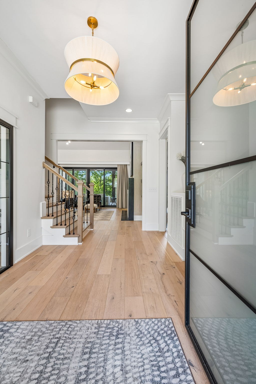 112 Sterling Rd