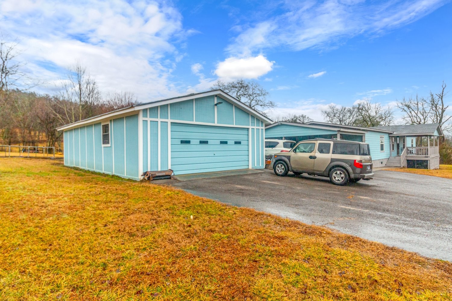 570 Coop Rd