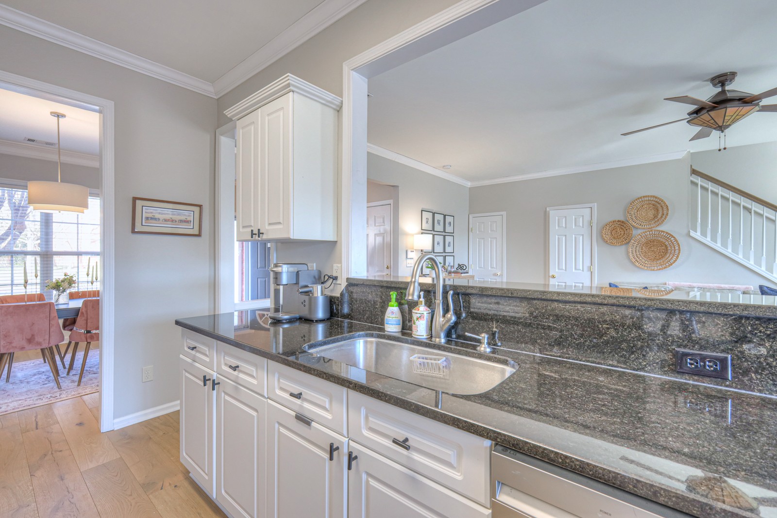 437 Old Towne Dr