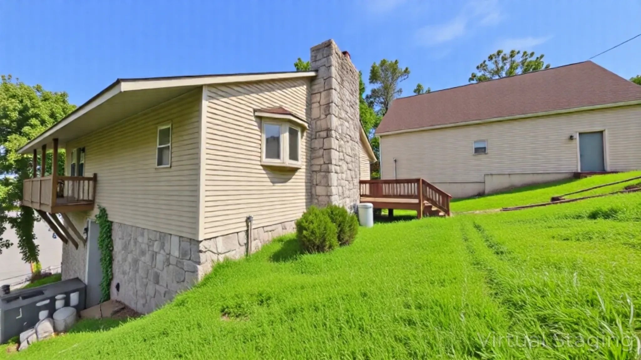 62 Lakeshore Dr
