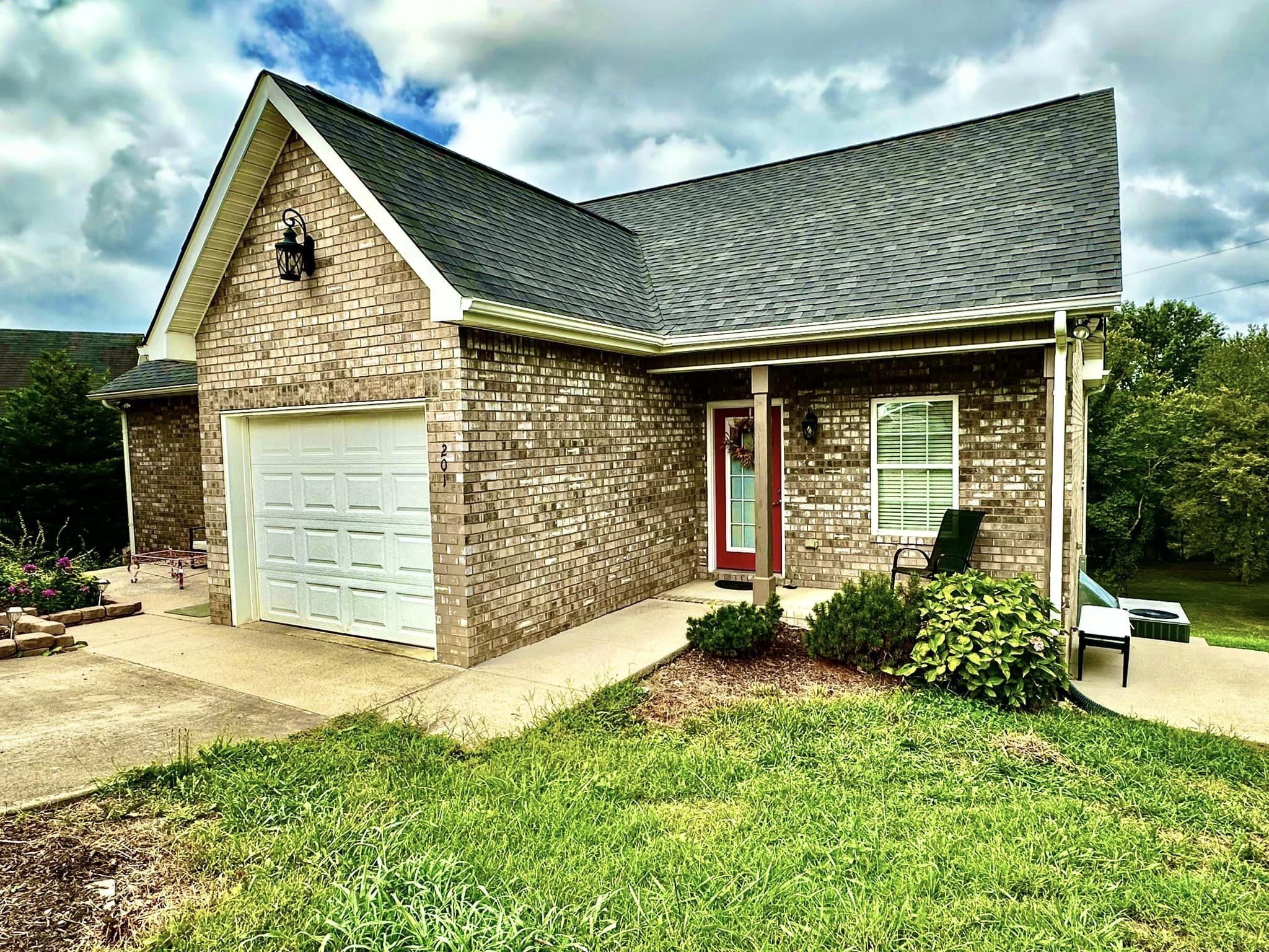 1605 S Cannon Blvd, E