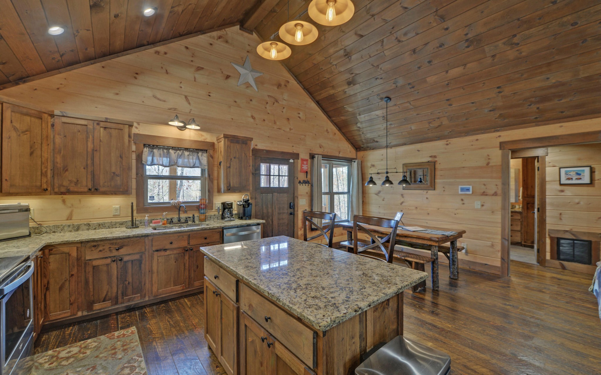 113 Hideaway Trail