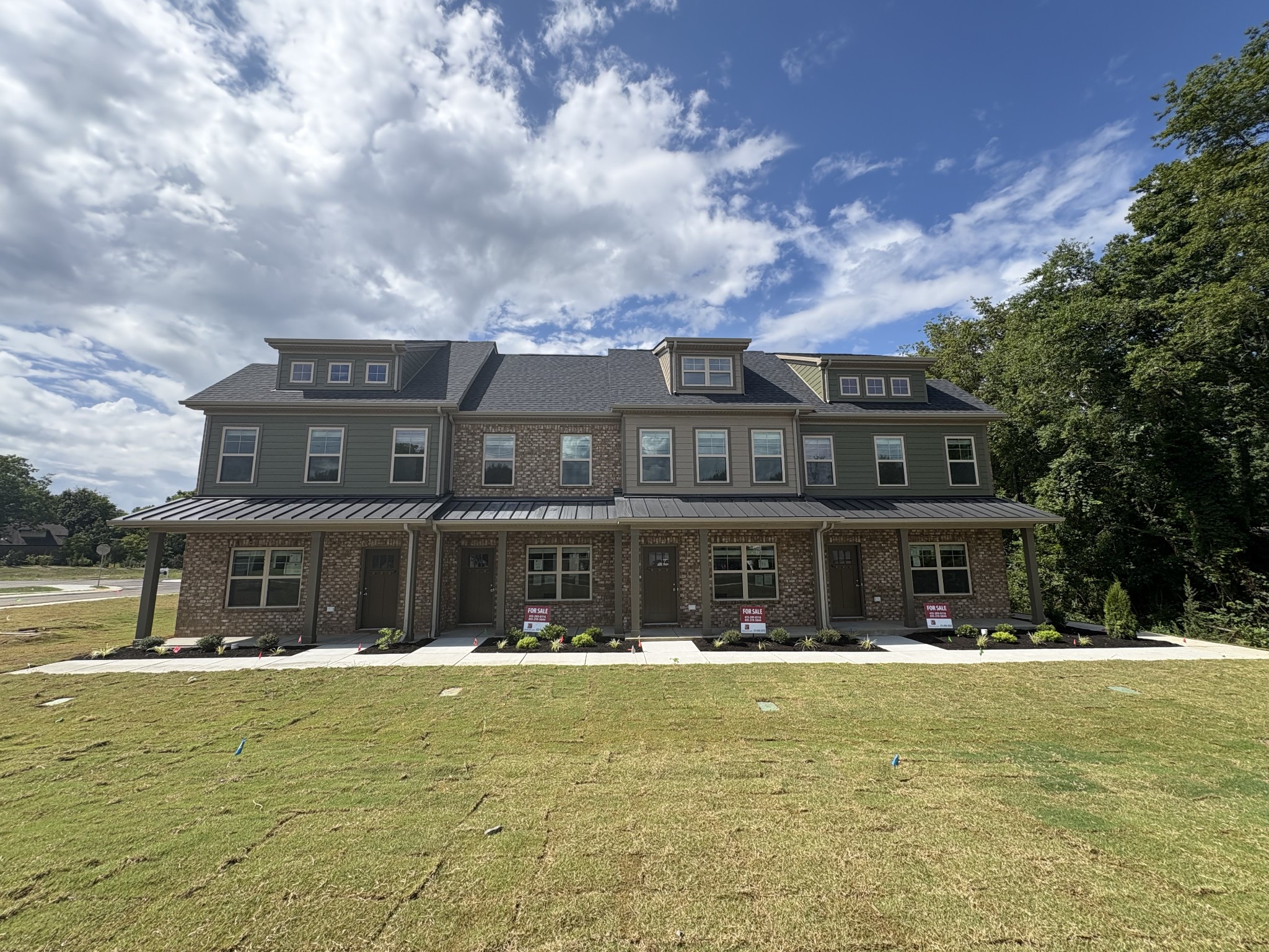 110 Ace Ave
