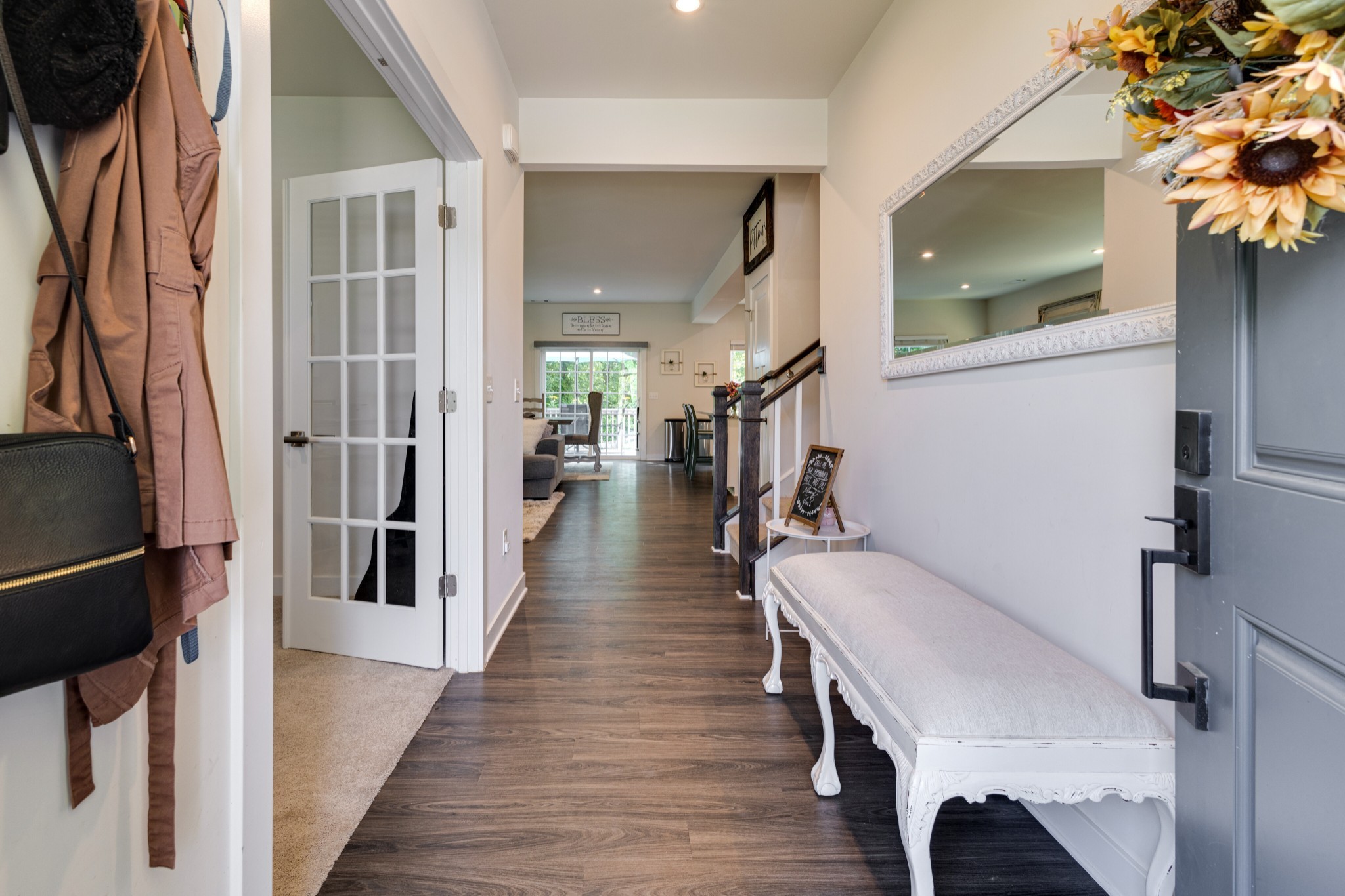 467 Chinook Dr