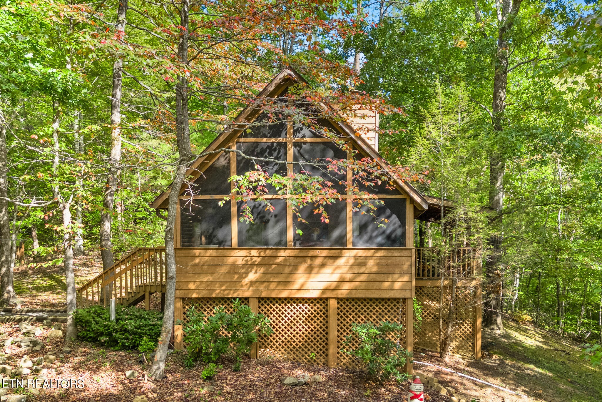 2349 Courtney Lane