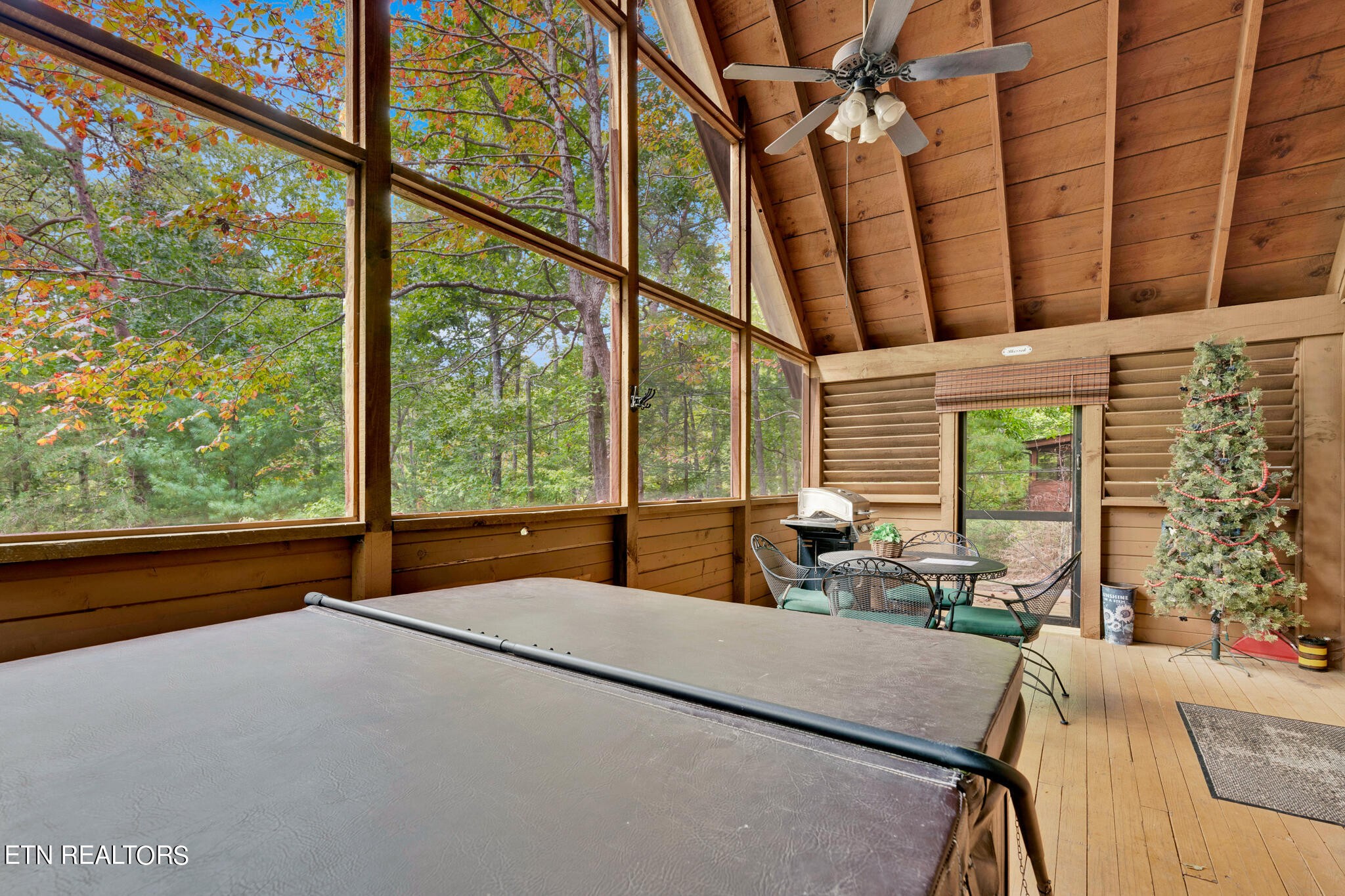 2349 Courtney Lane