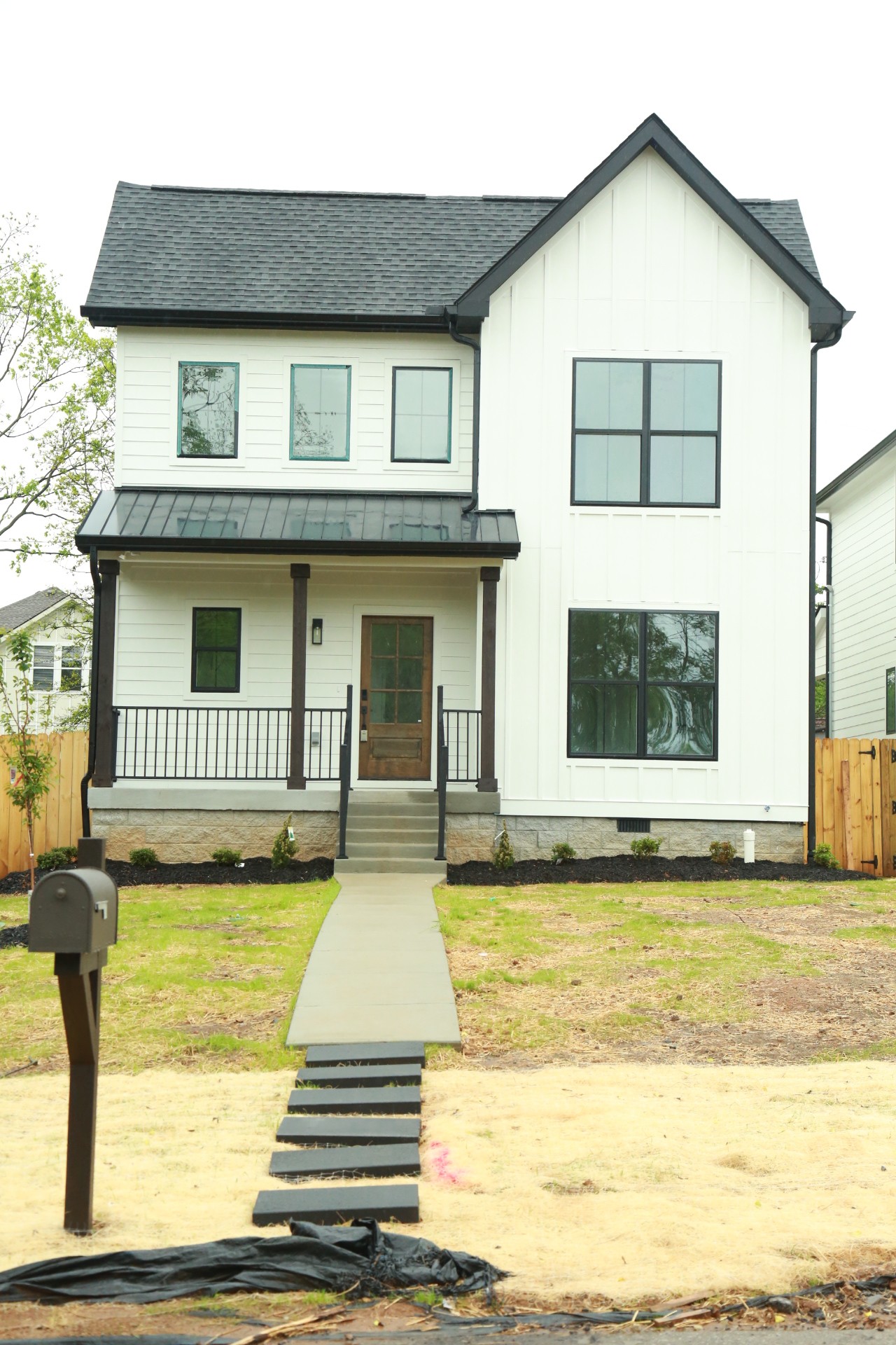 2226A Fox Ave