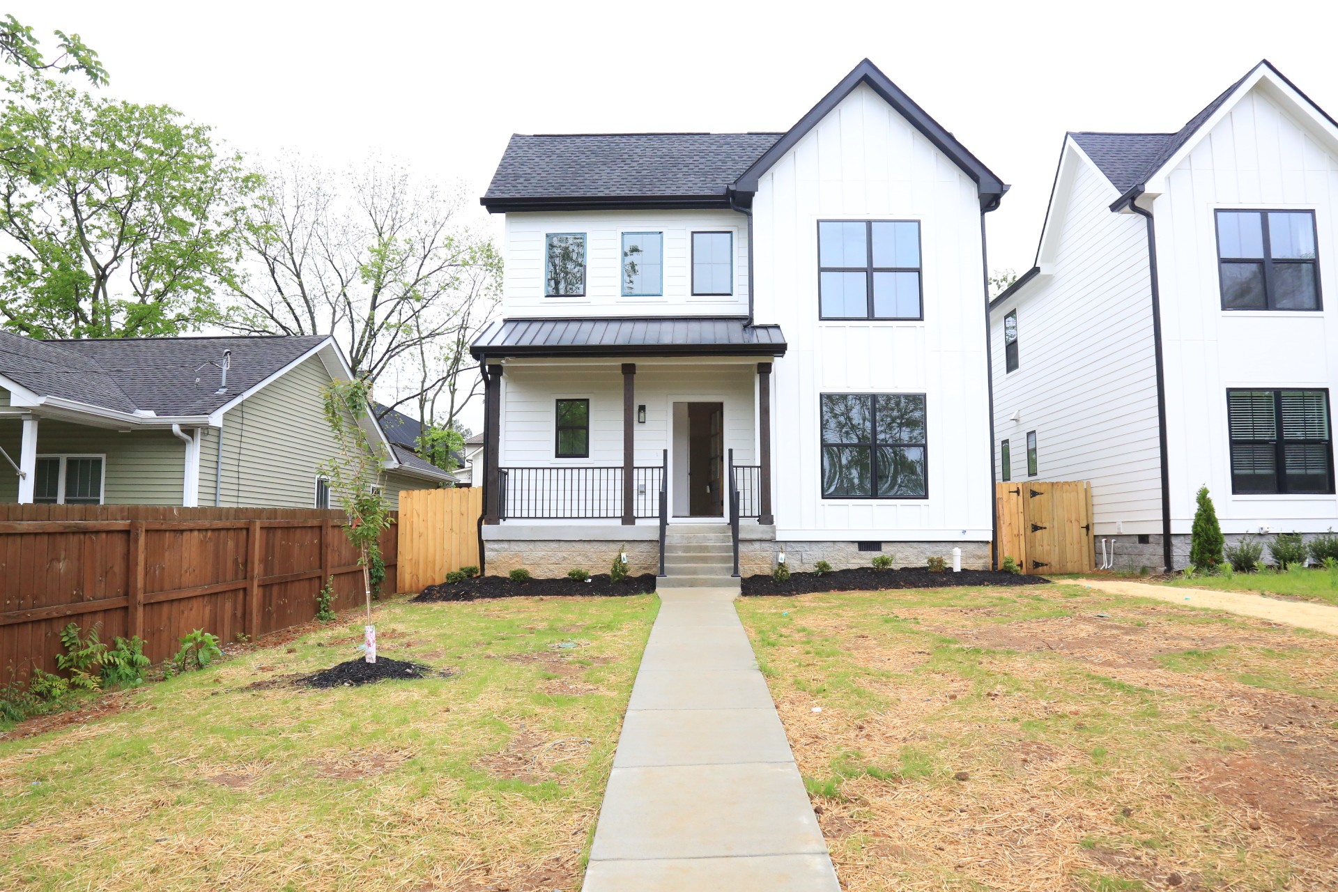 2226A Fox Ave