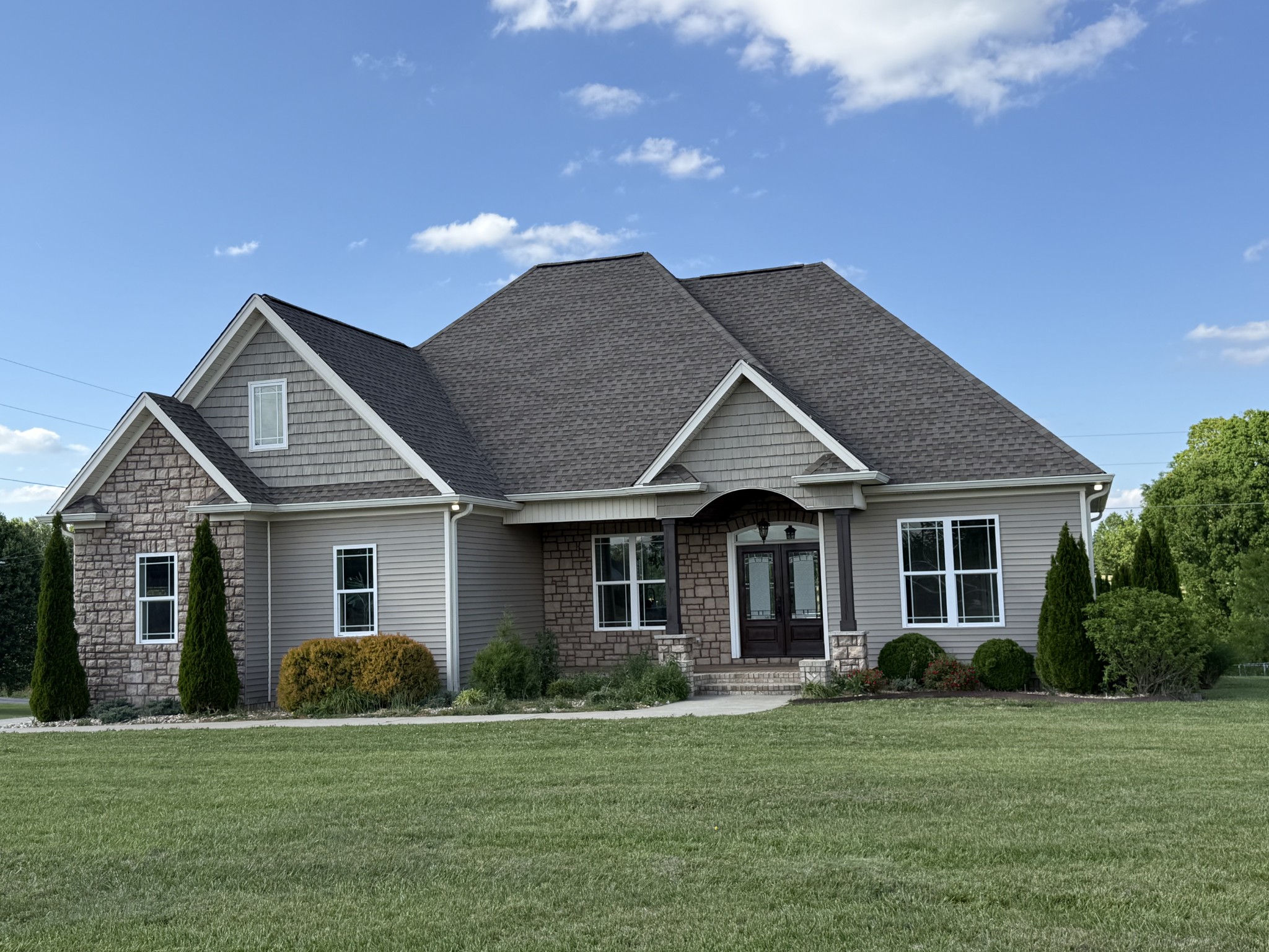 702 Parker Ln