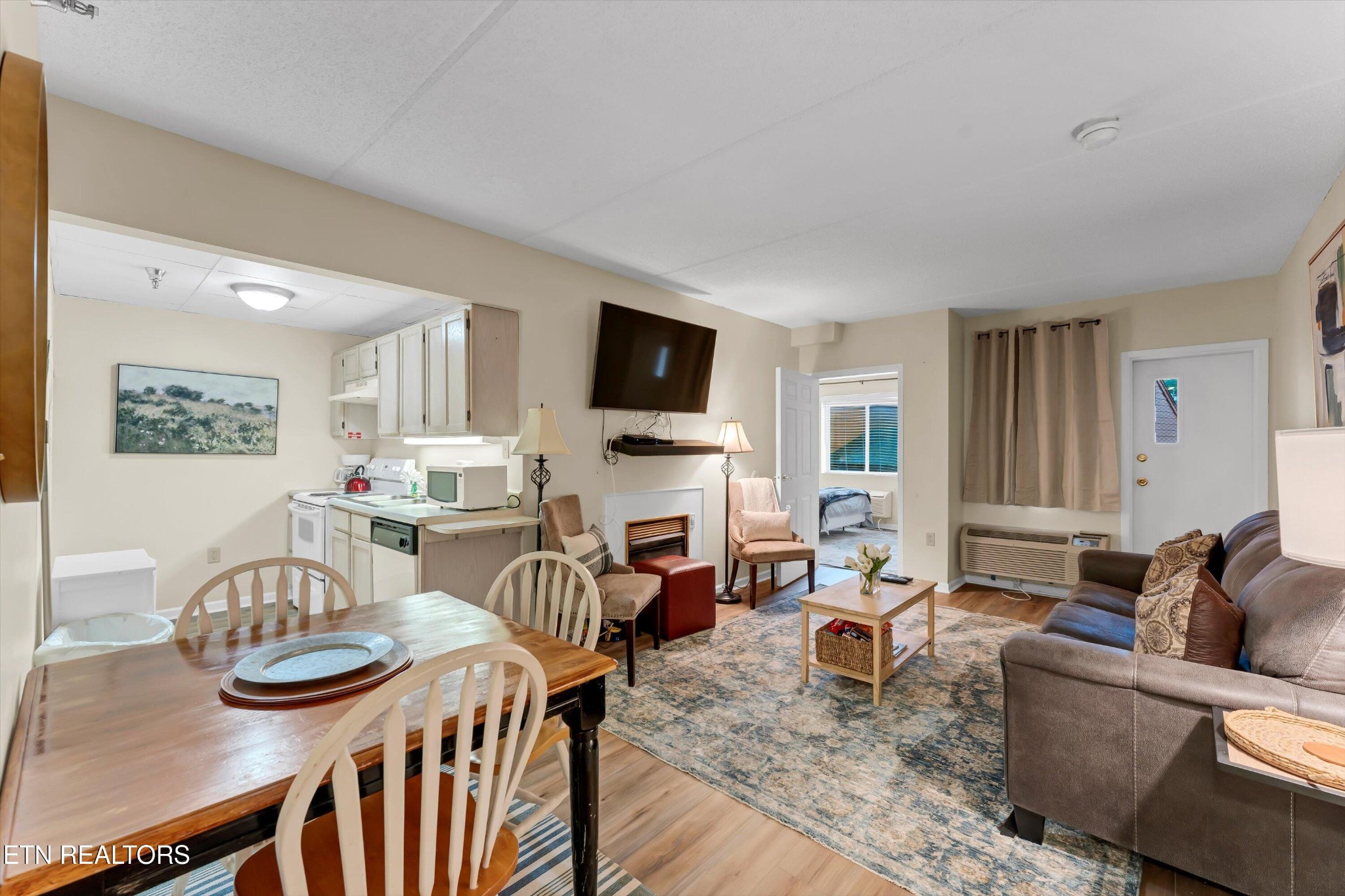 413 Baskins Creek Rd