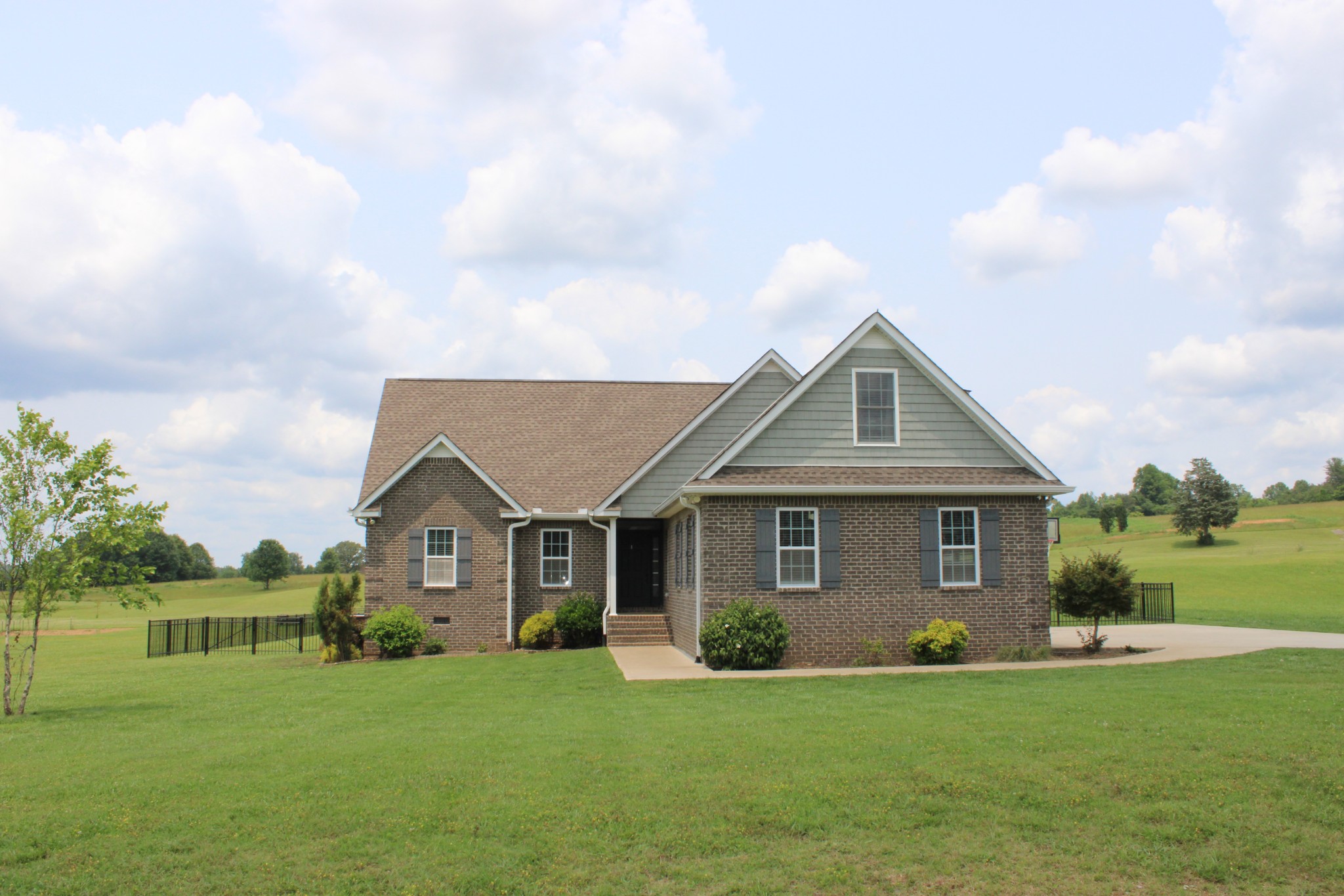 400 Collins Run