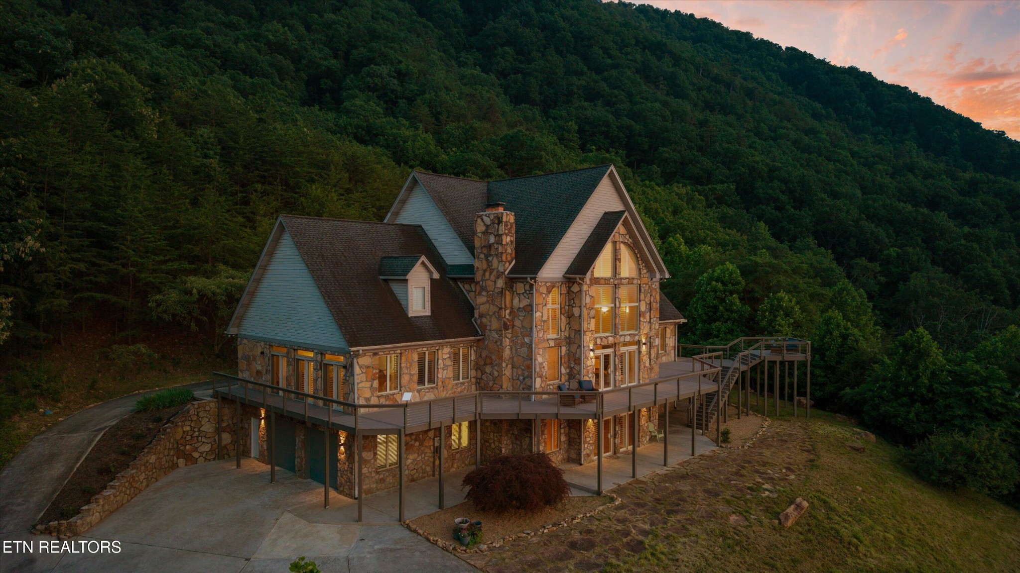 3771 Eagle Ridge Rd