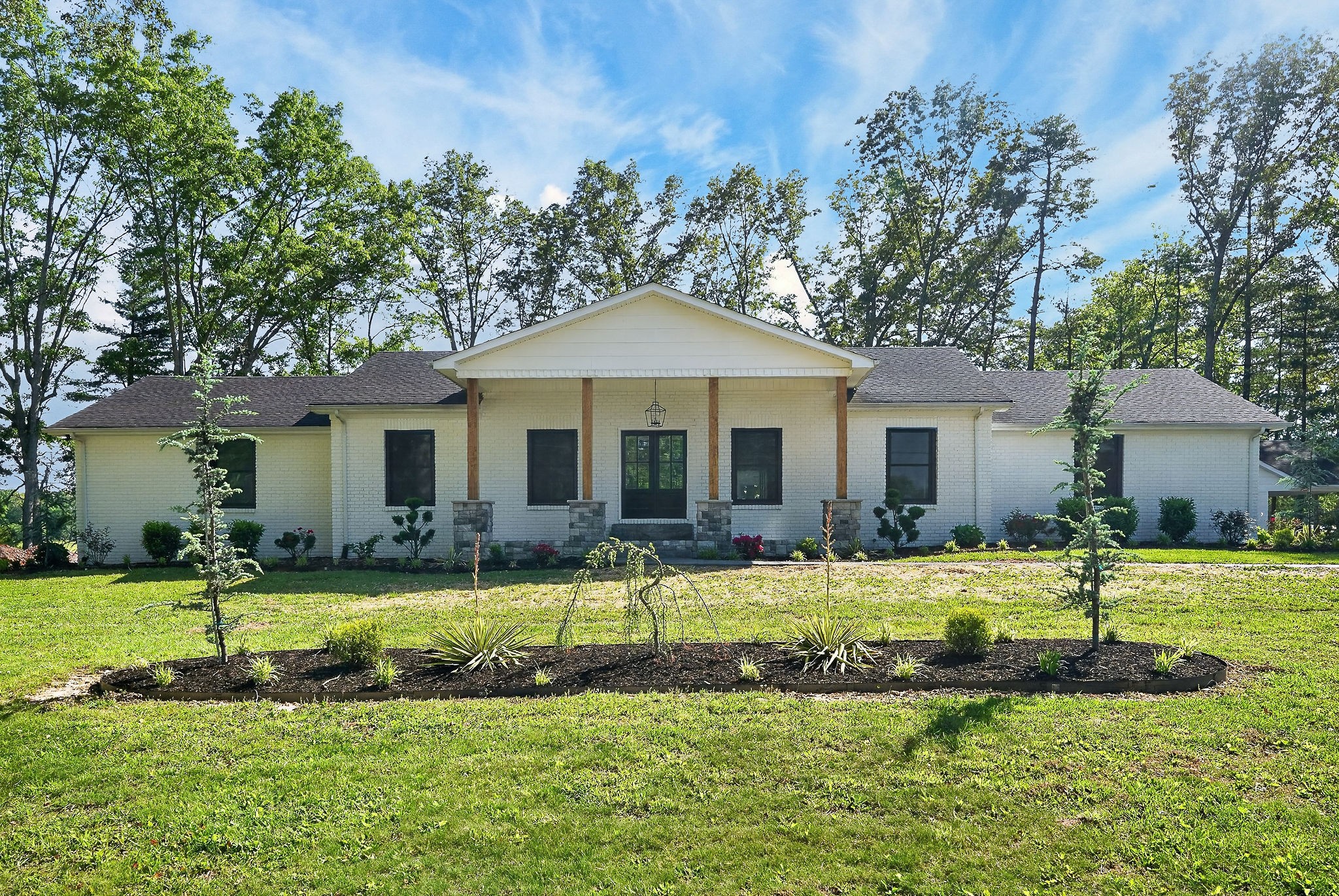 28 Lakeland Dr