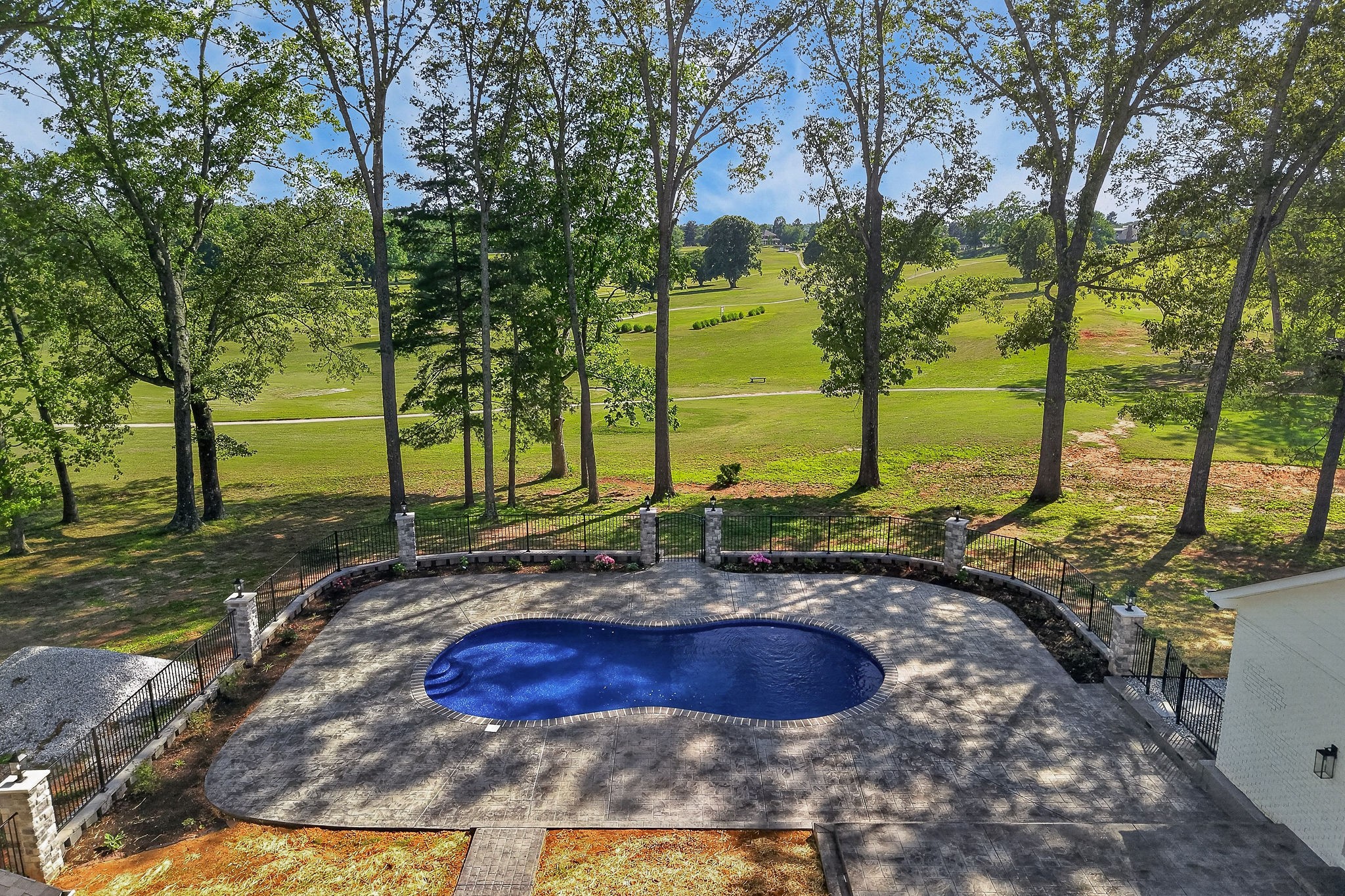 28 Lakeland Dr