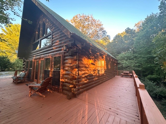 10 Meadow Brook Ln