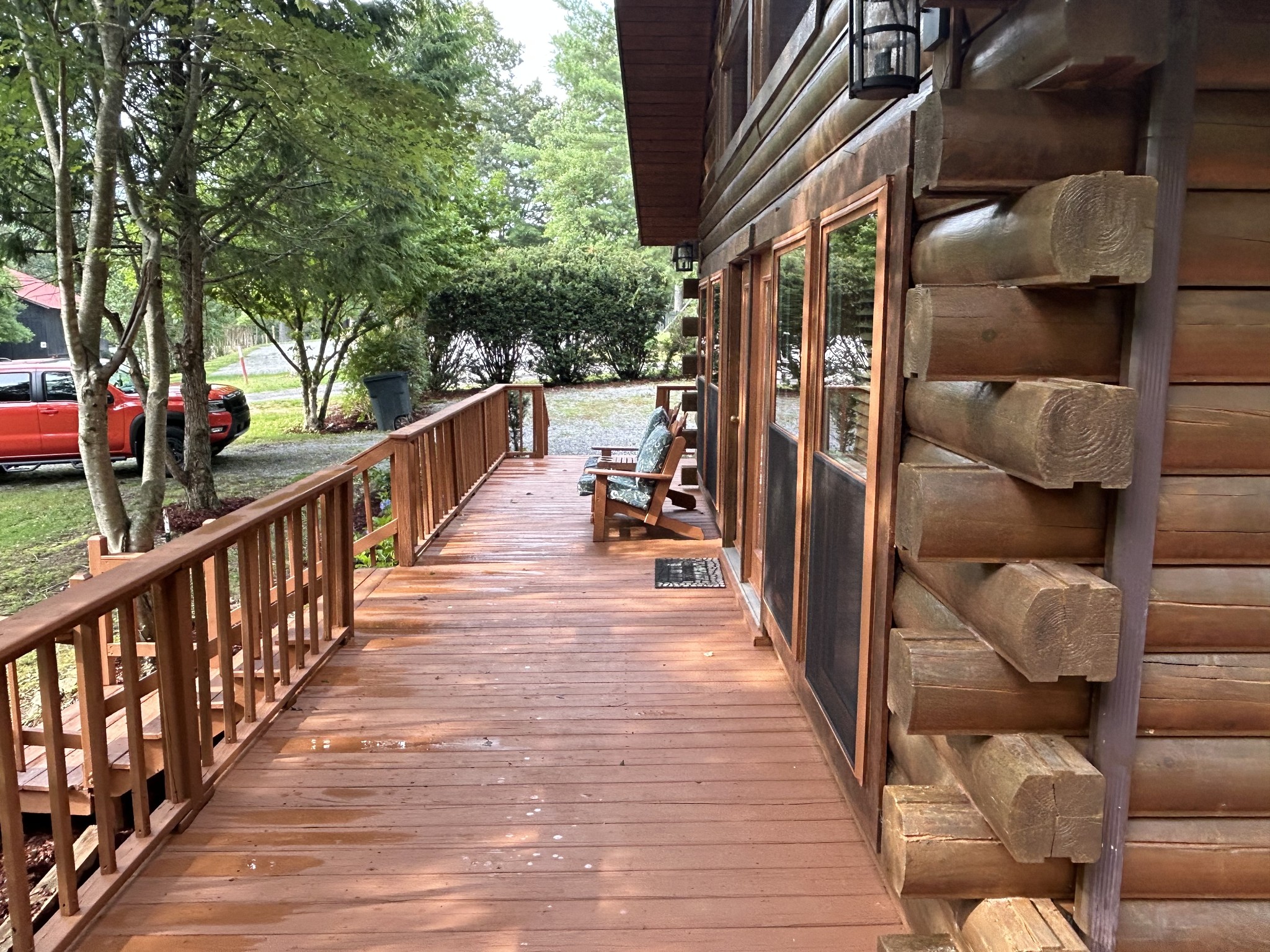 10 Meadow Brook Ln
