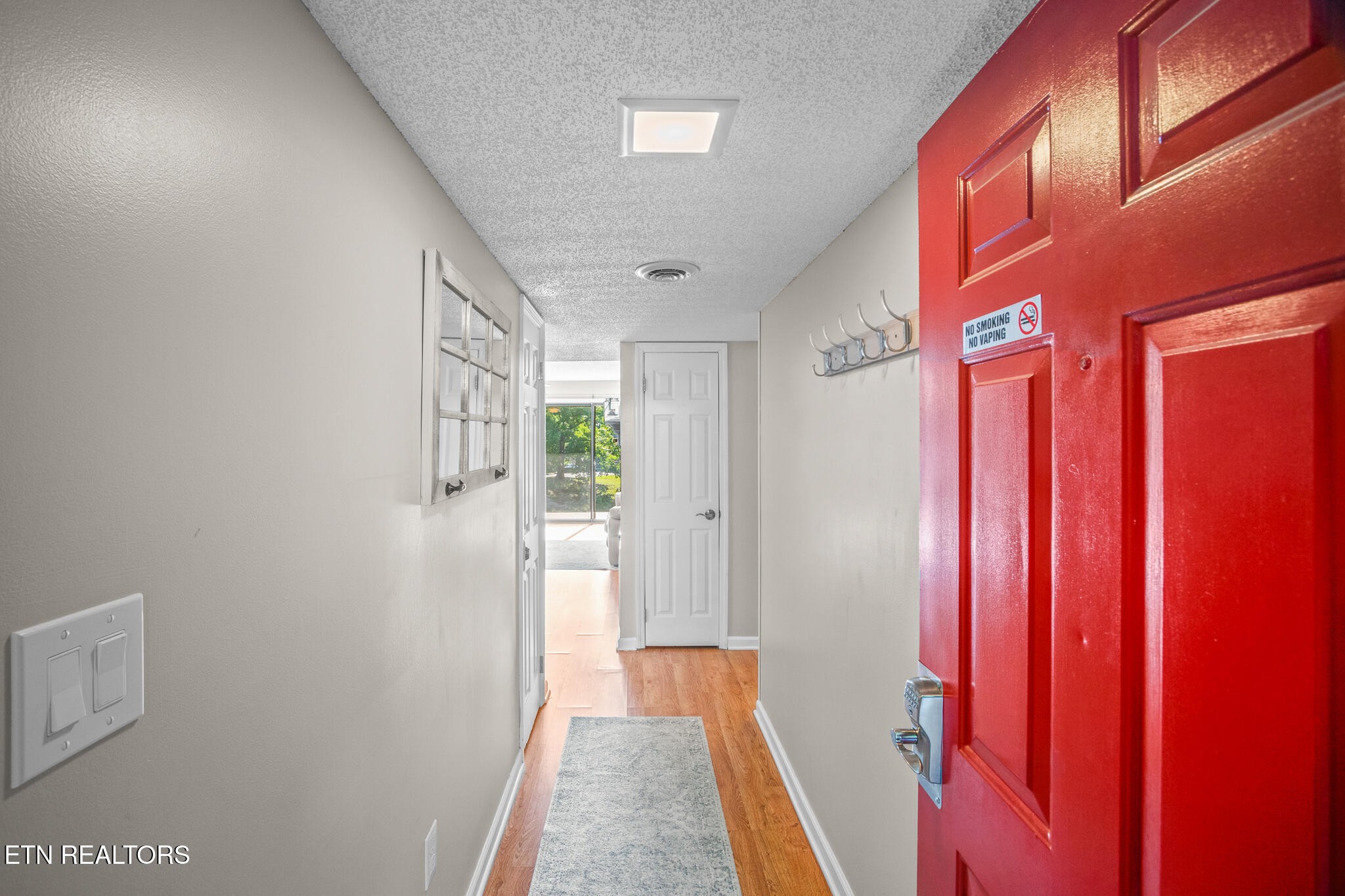526 Briarcliff Way