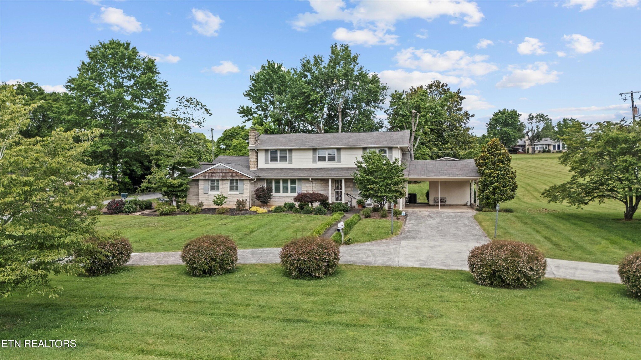 212 Old Athens Pike