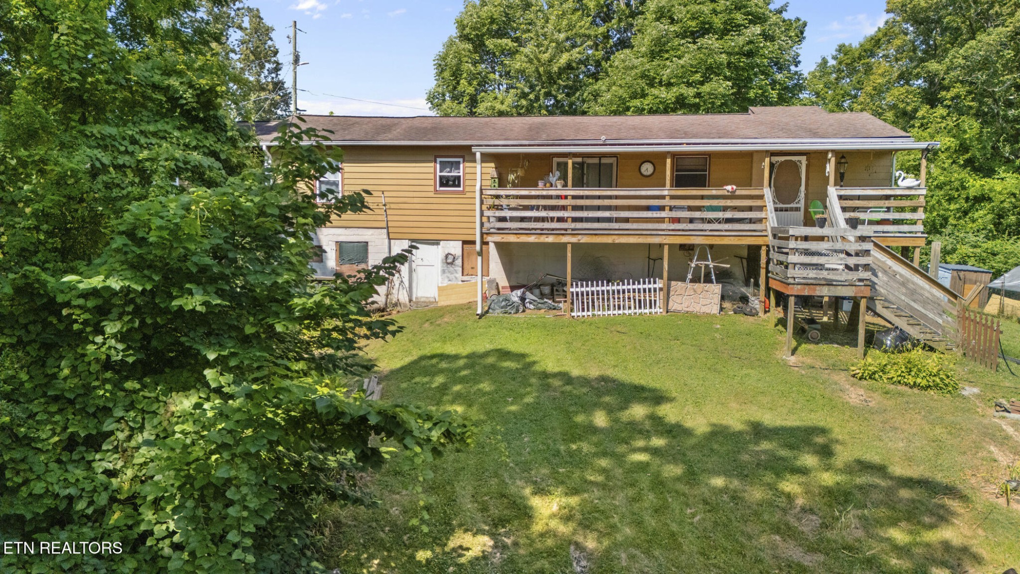 4880 Shell Lane