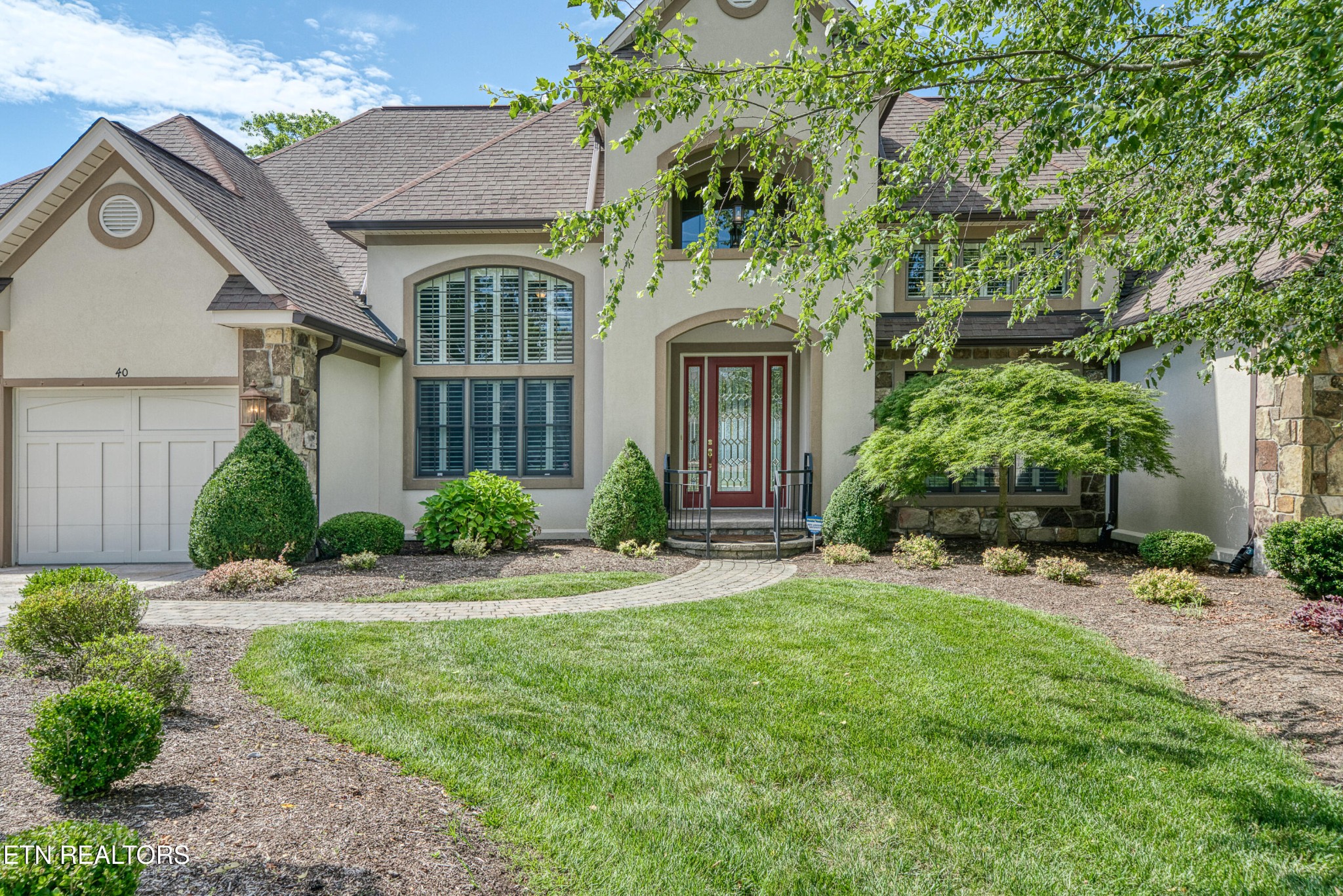 40 Bluff View Terrace