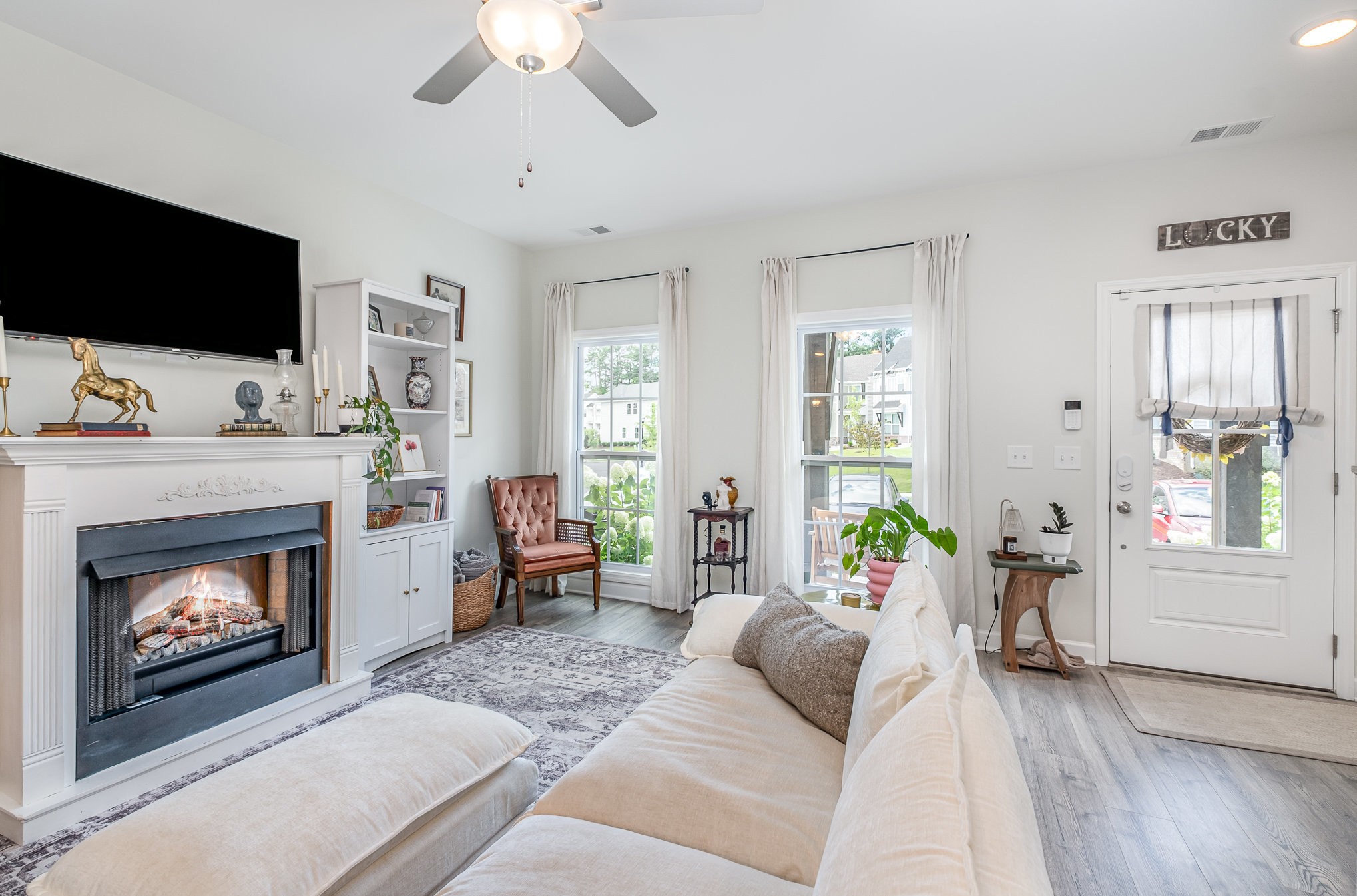 1748 Fenway Loop