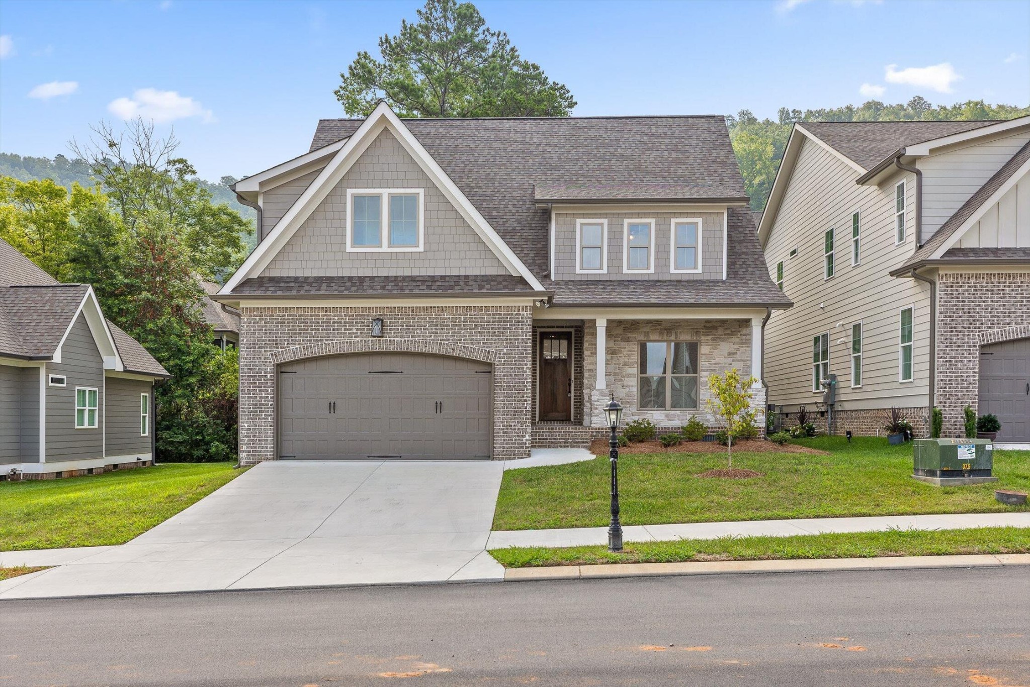 4053 Barnsley Loop