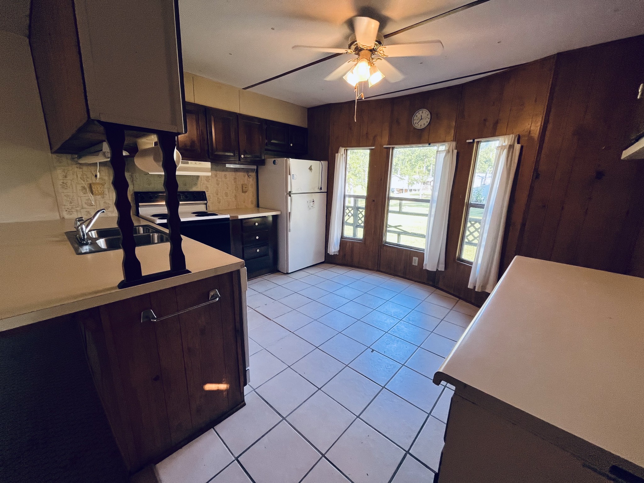 294 Ridgeway Dr