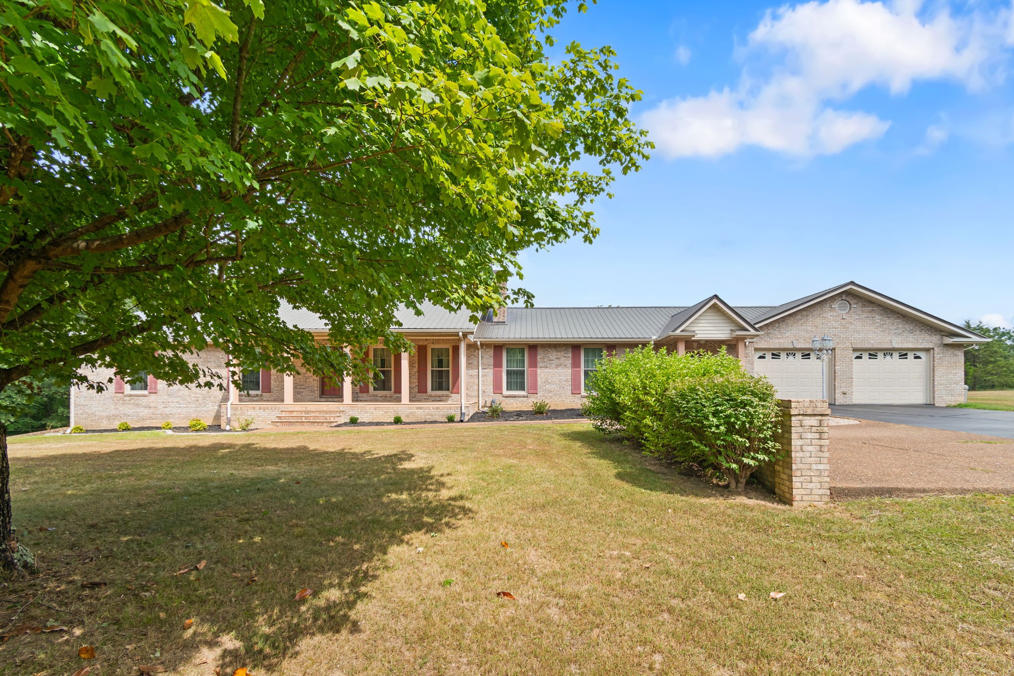 2820 Skyview Drive
