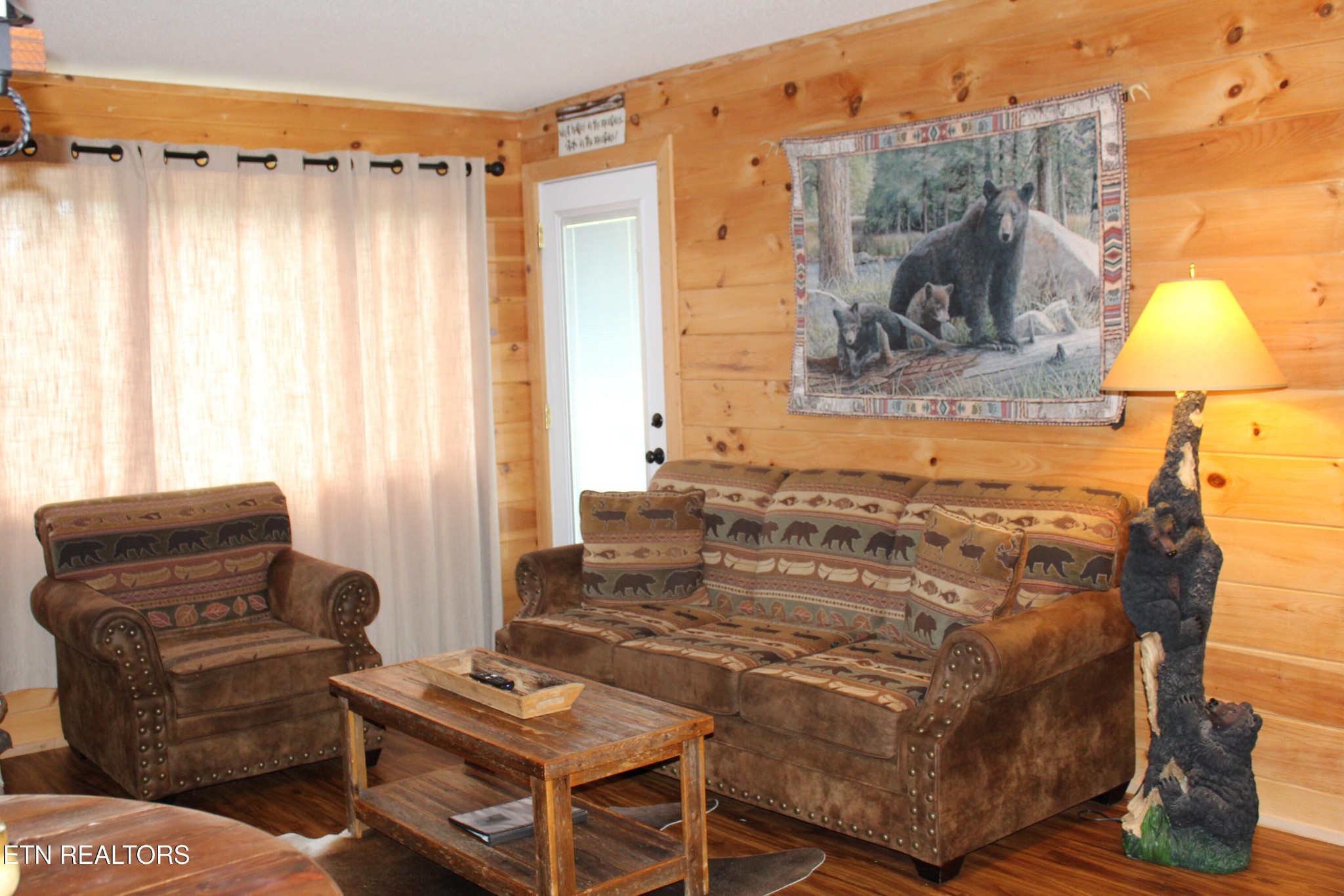 1380 Ski View Drive