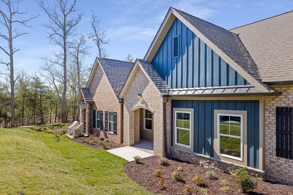 106 Founding Way
