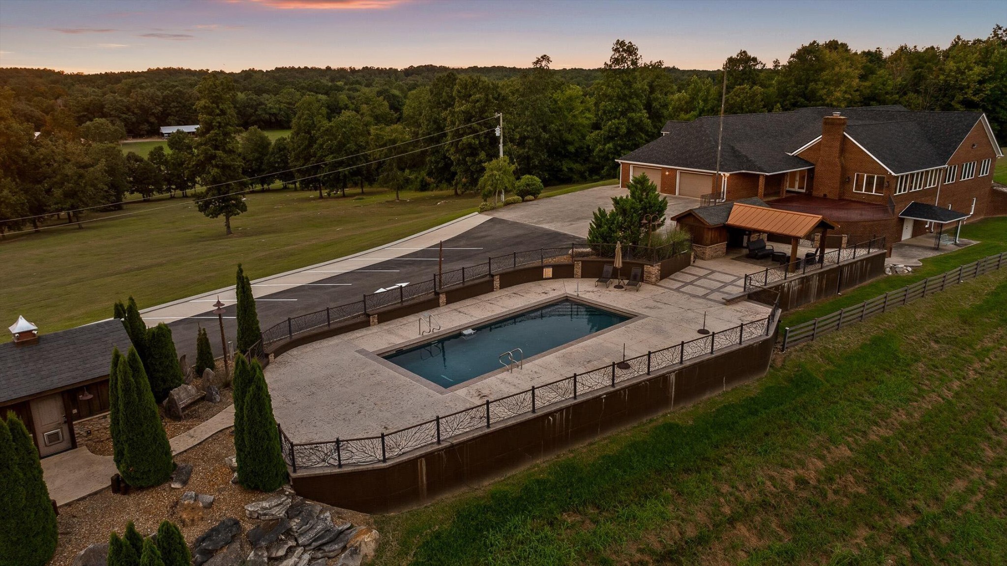 1020 Thomas Road