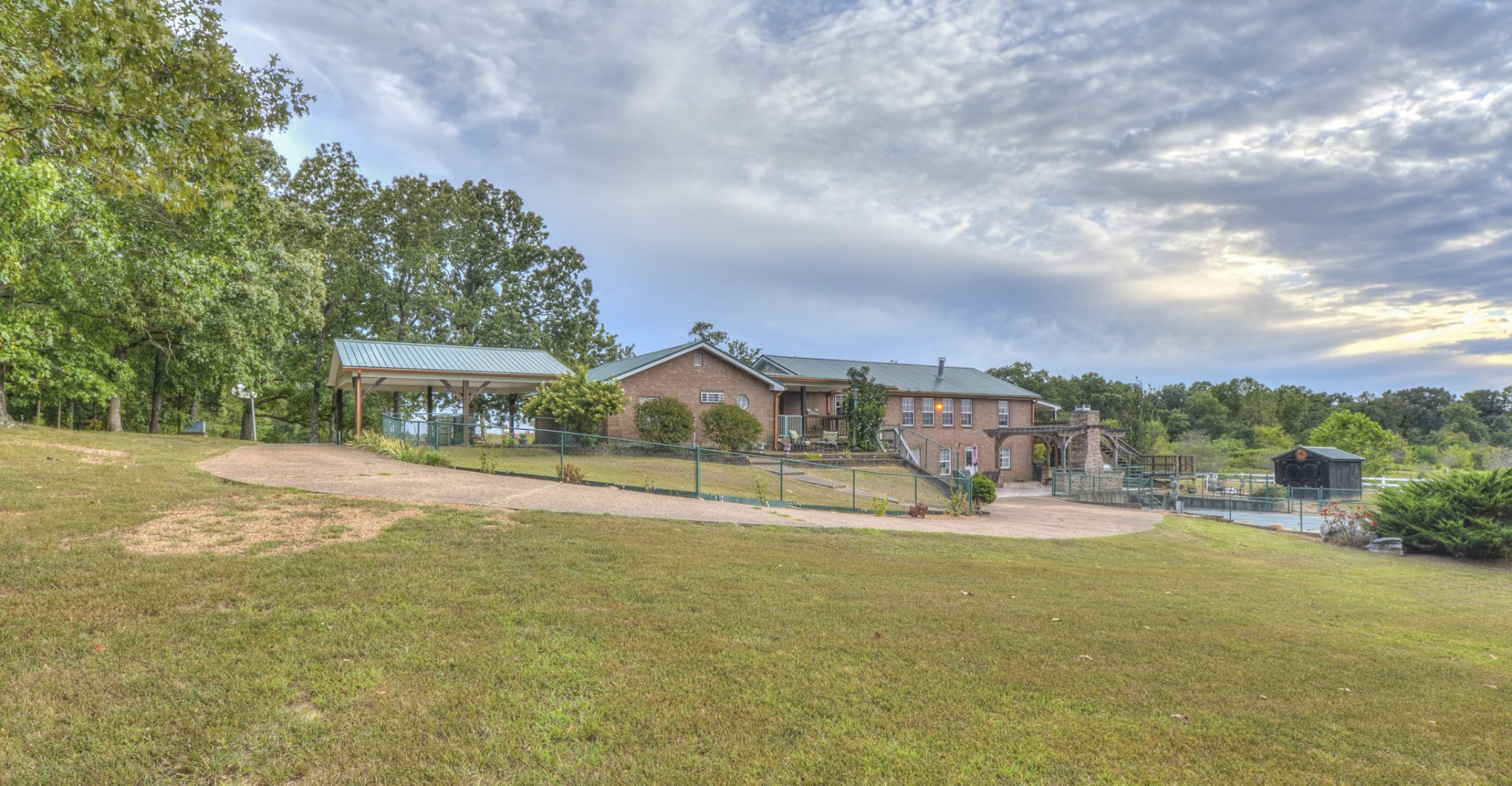 241 Glen Holliday Rd