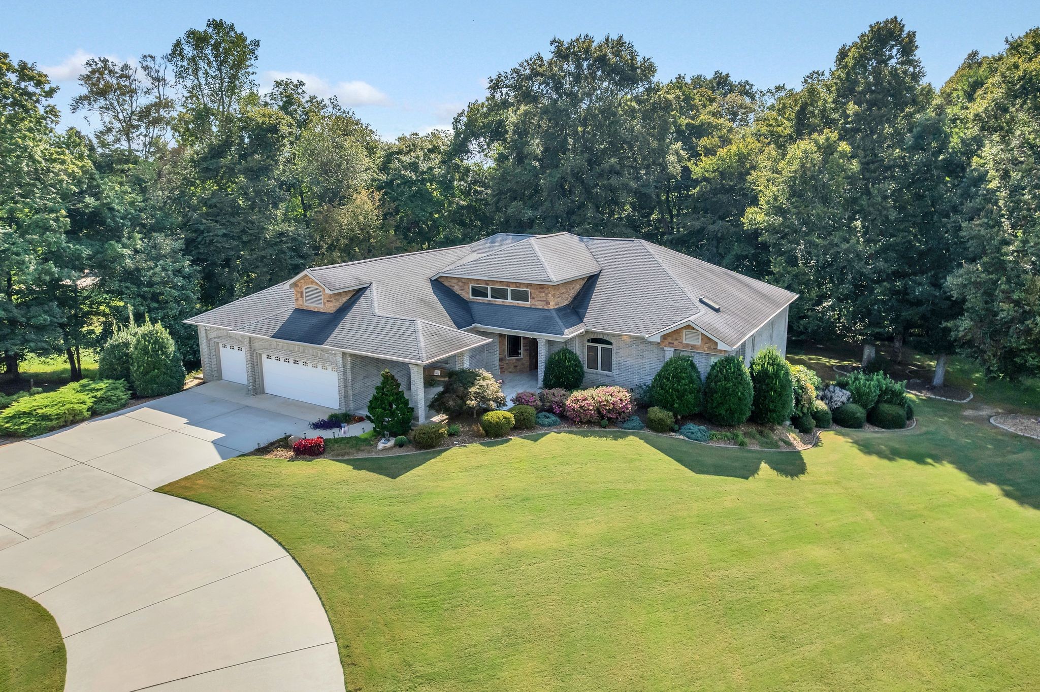 2124 Boswell Rd