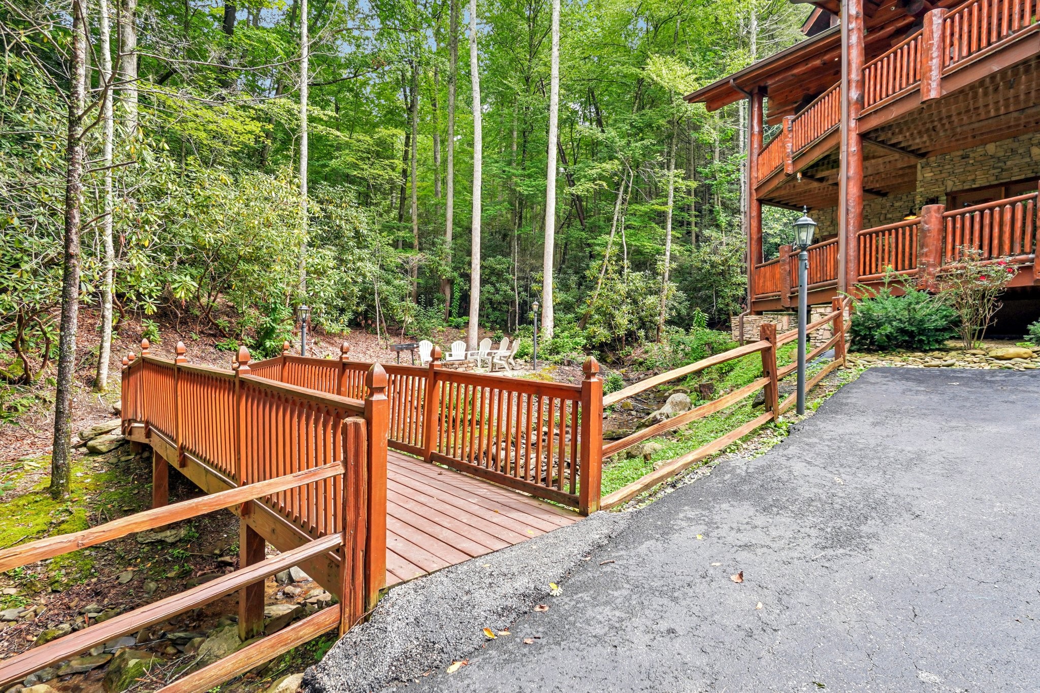 641 Pinnacle Vista Rd