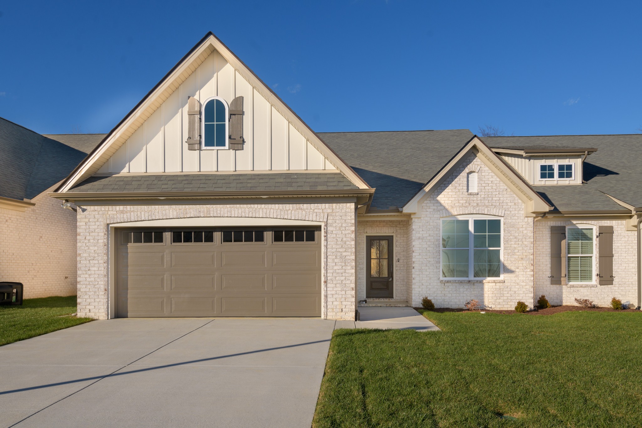 2290 Midland Rd