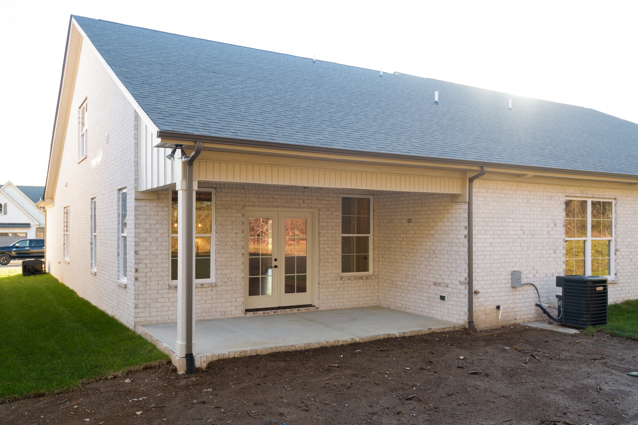 2290 Midland Rd