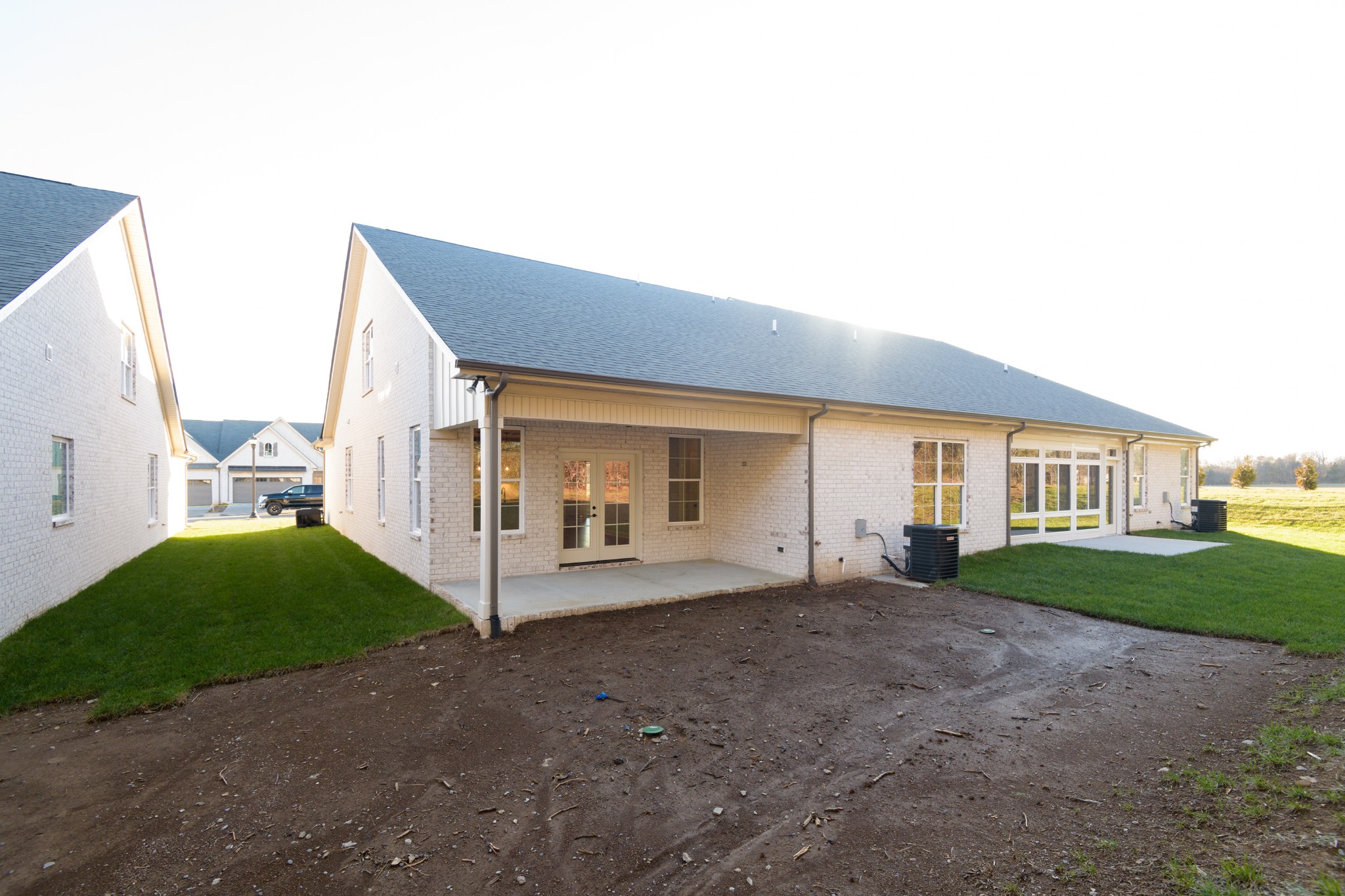 2290 Midland Rd