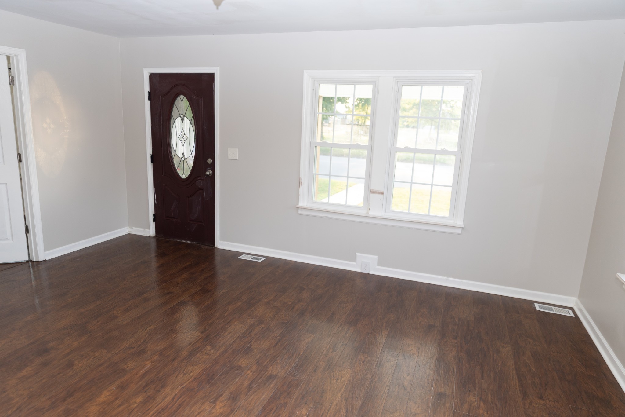 802 Mahr Ave