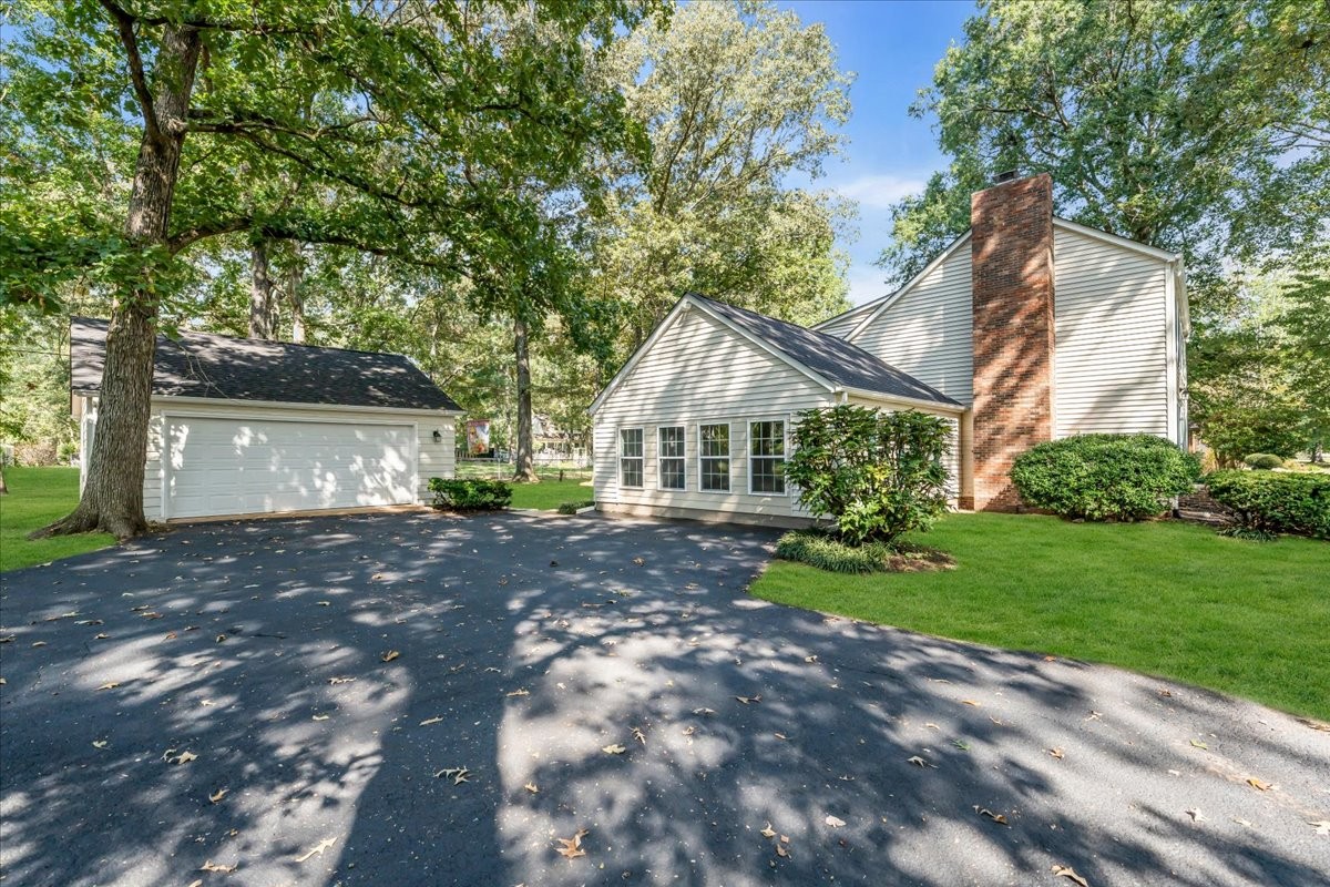 302 Marbeth Ln