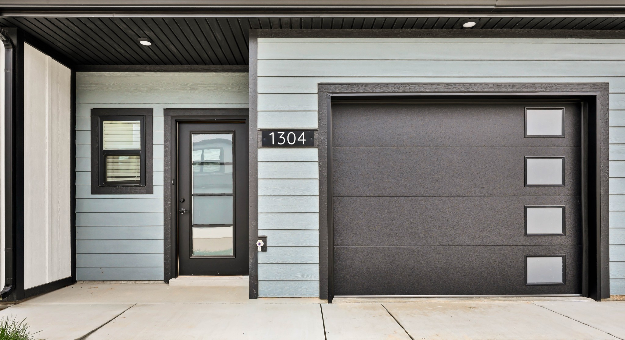 1304 Jonathan Wade Circle