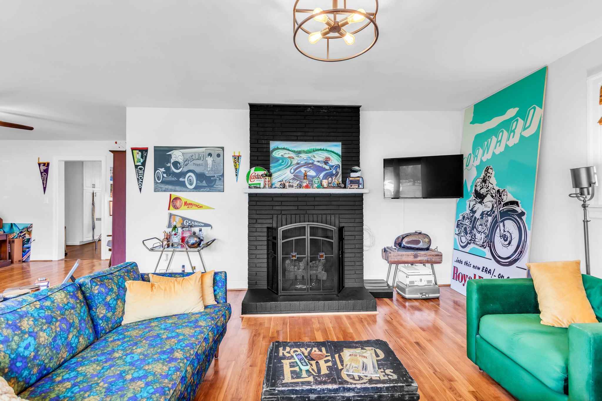 20 S Walnut St