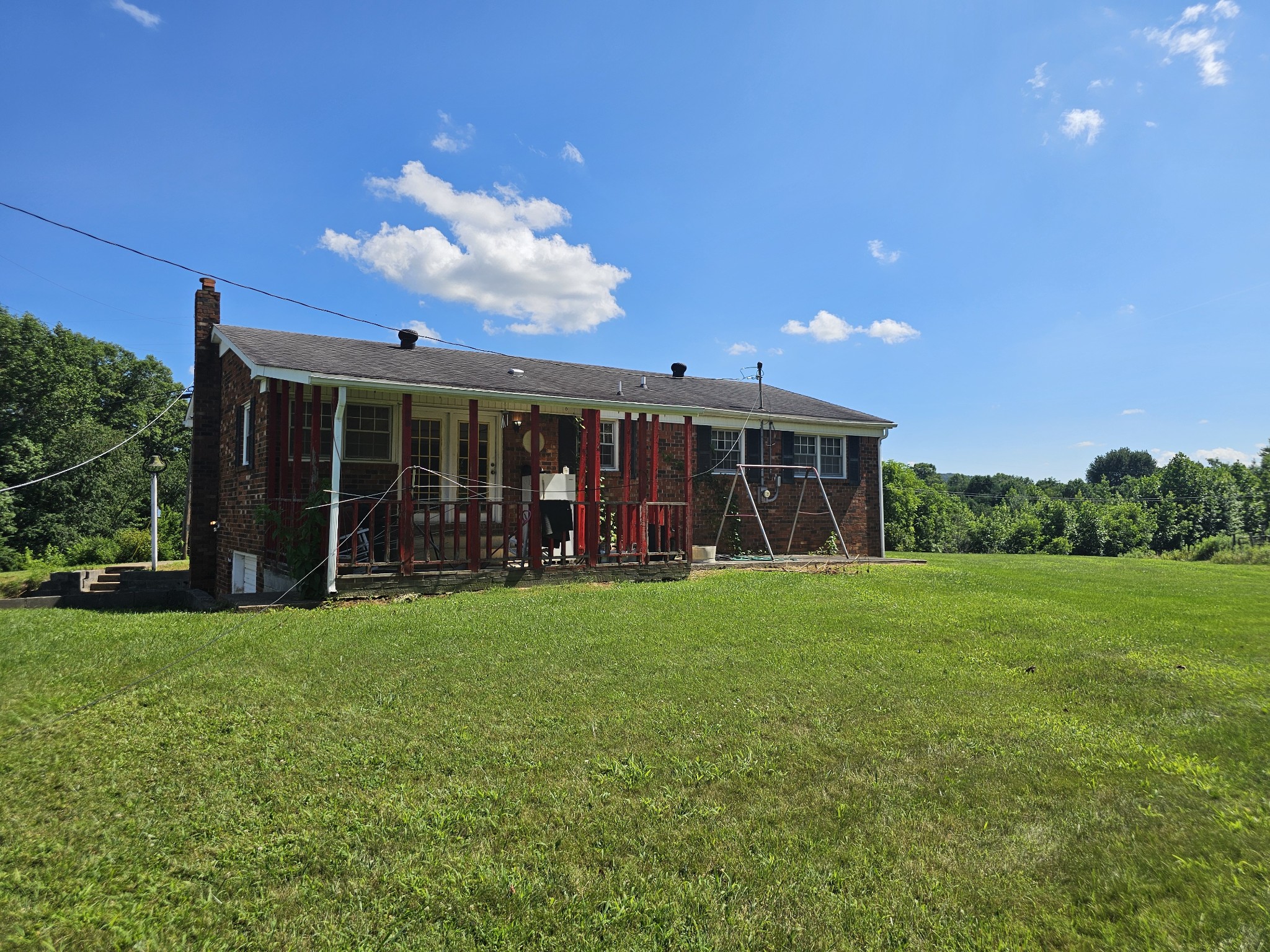 1077 Rock Ave