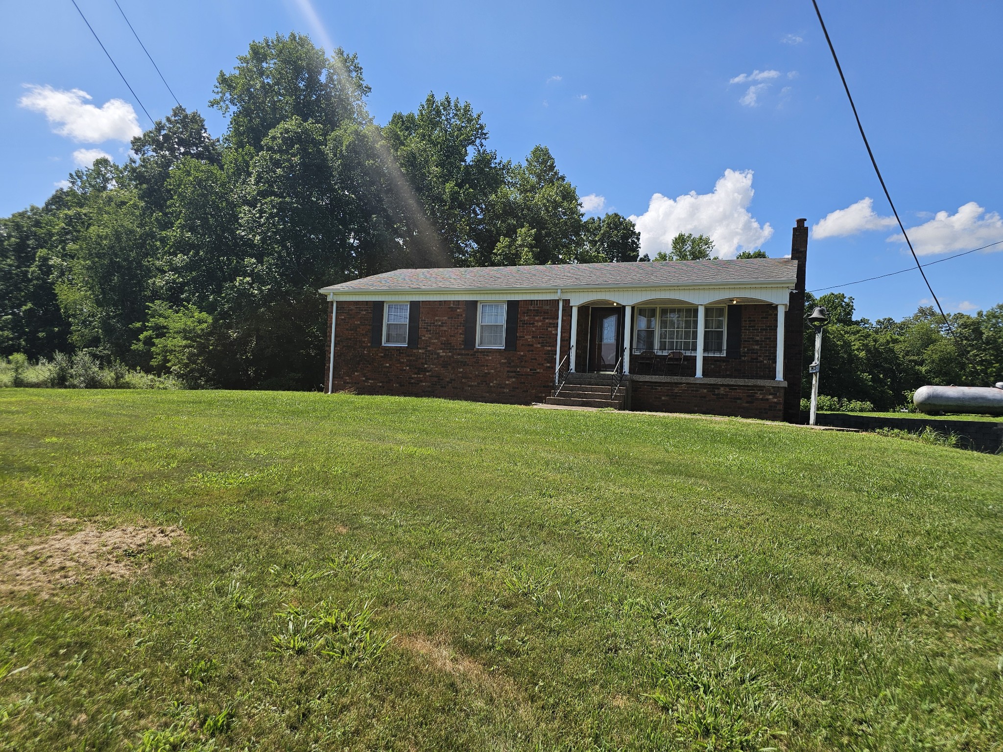 1077 Rock Ave