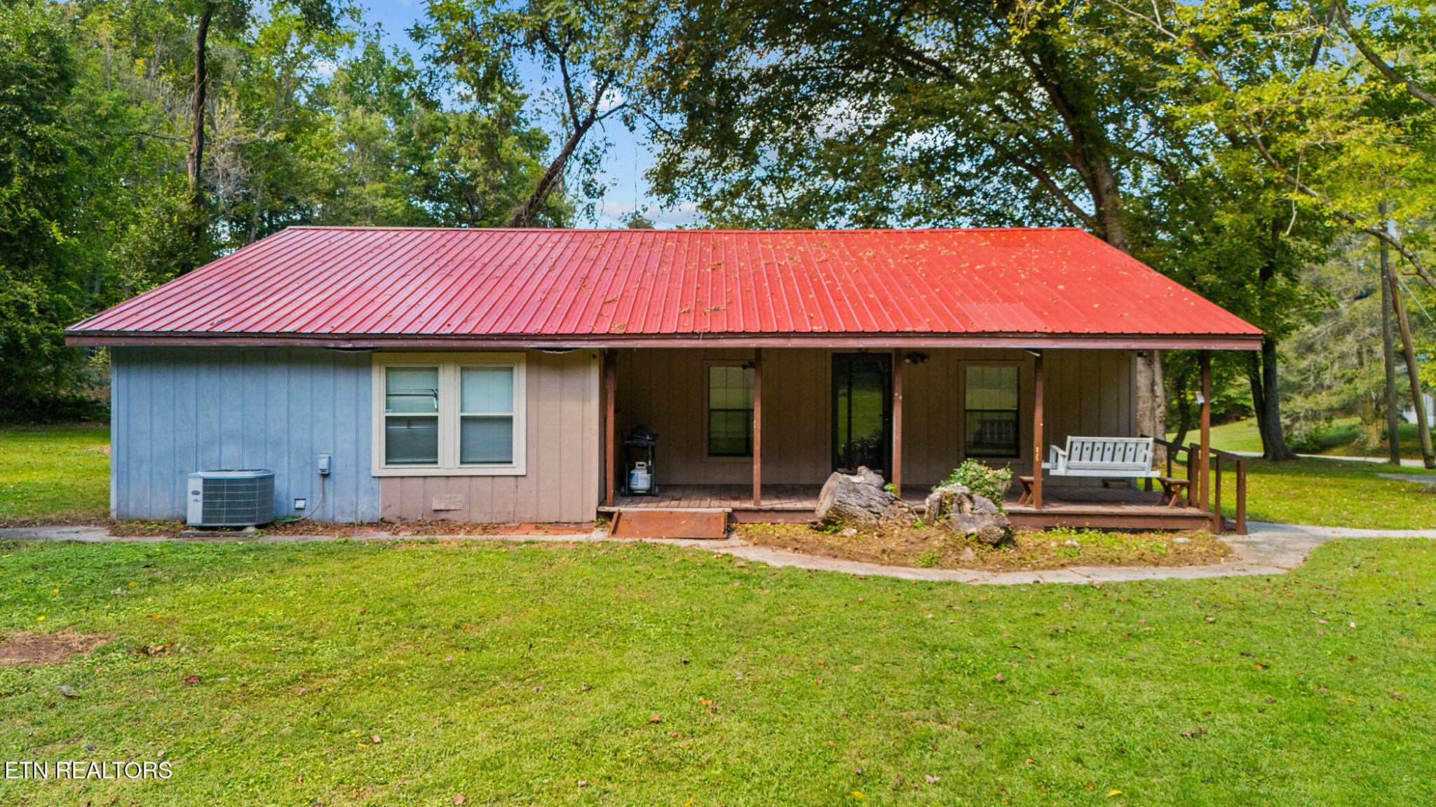 8625 Sams Lane