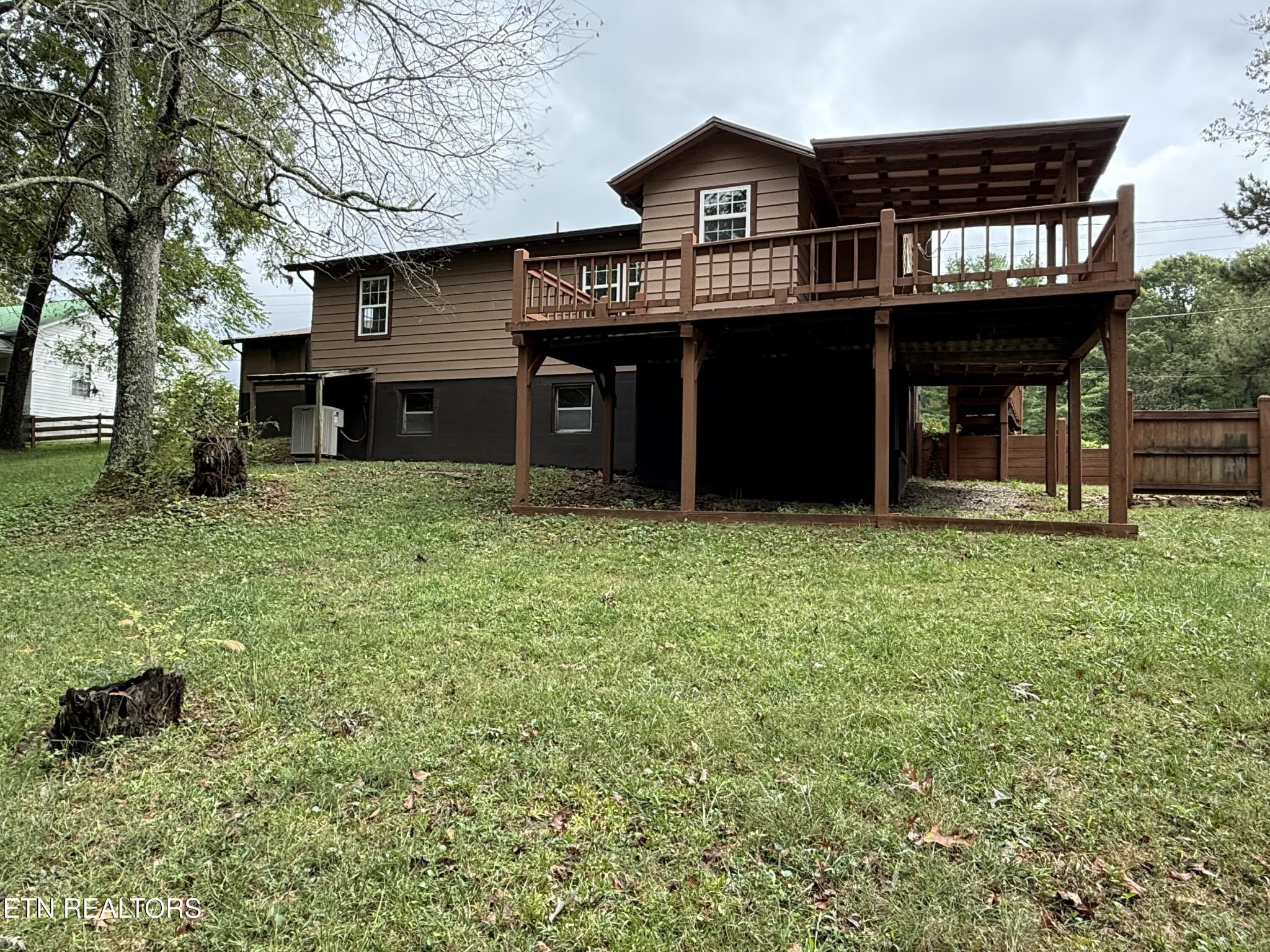 822 Allardt Hwy