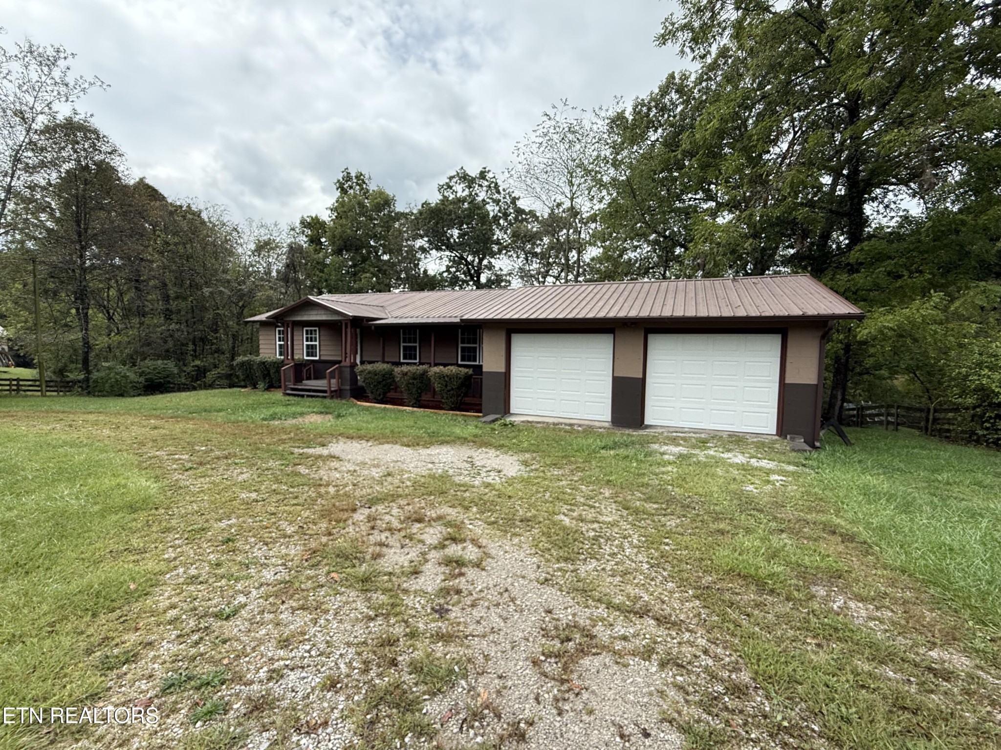 822 Allardt Hwy